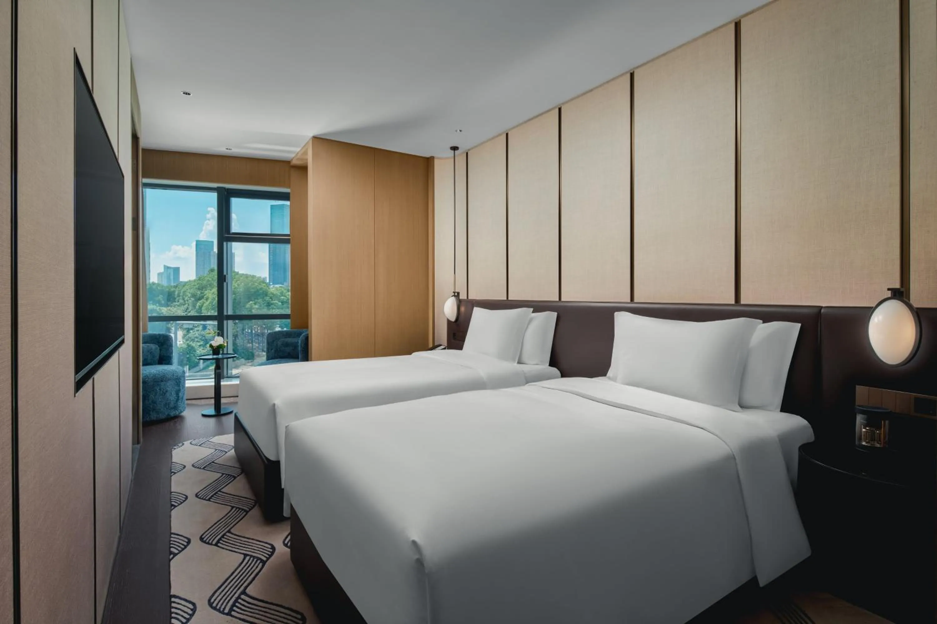 Photo of the whole room, Bed in Hotel Indigo Wuxi Qingming Bridge