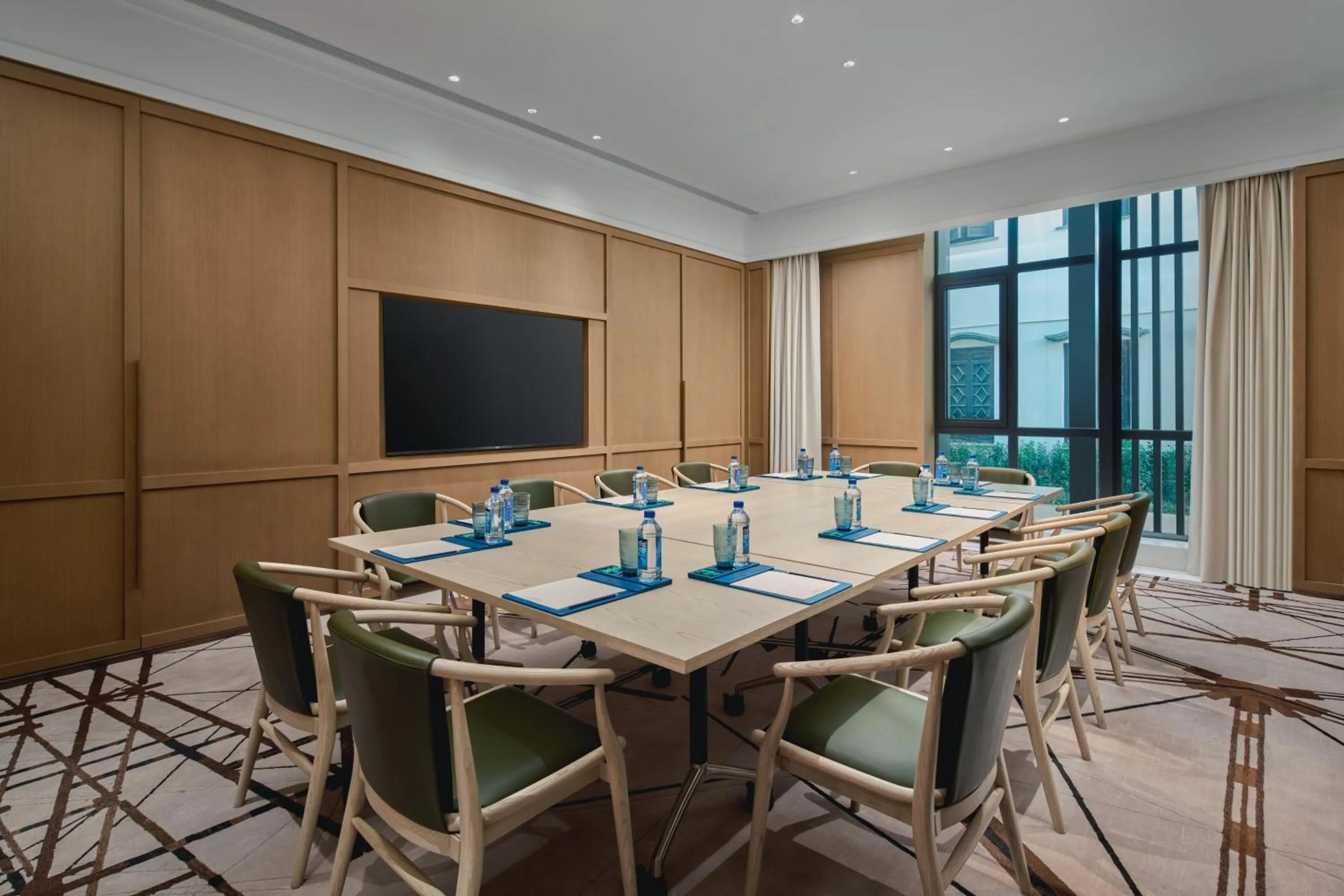 Meeting/conference room in Hotel Indigo Wuxi Qingming Bridge