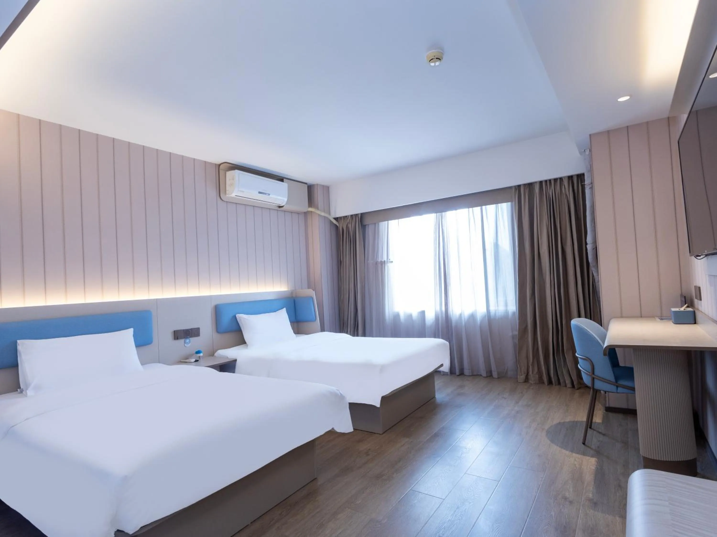 Bed in Hanting Hotel Beijing West Railway Station North Square