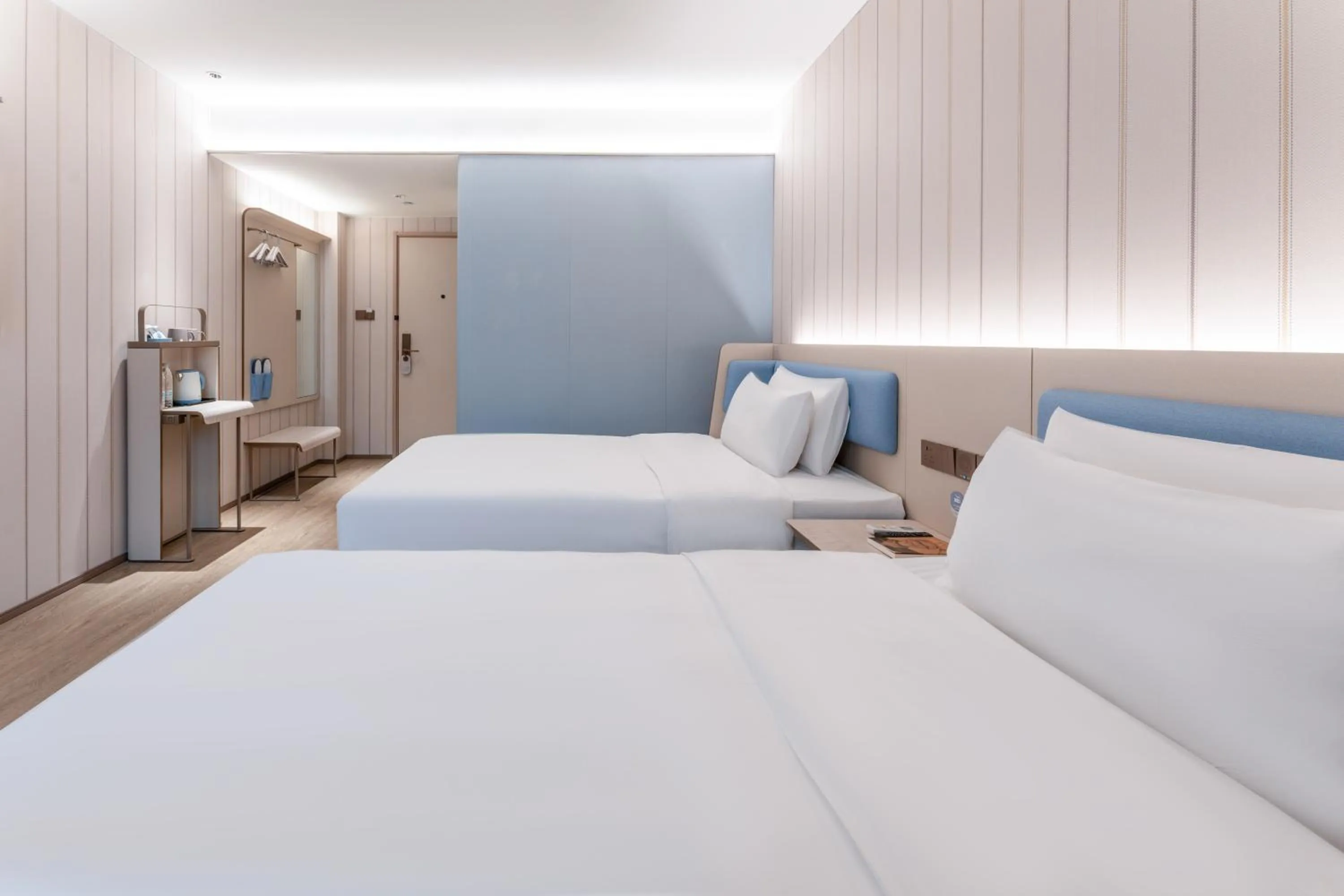 Bed in Hanting Hotel Shanghai Meilong Wanhui International Plaza