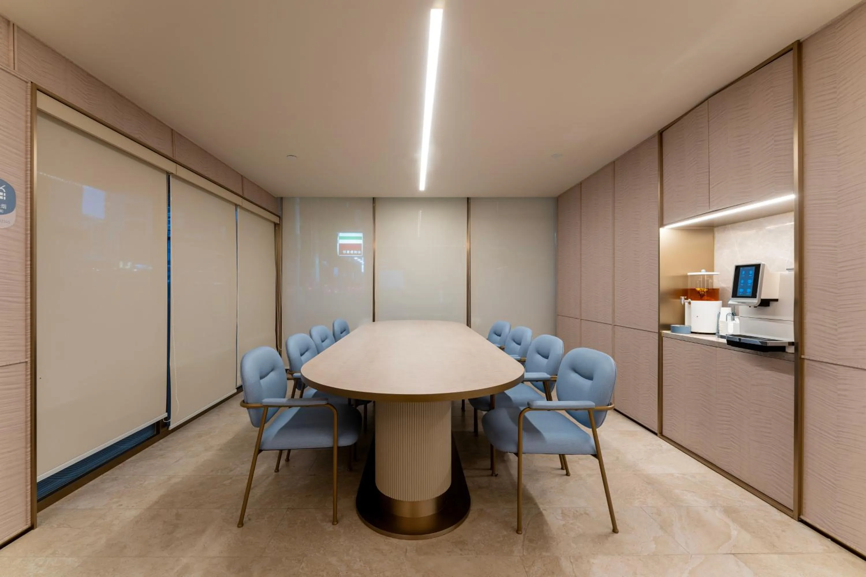 Seating area in Hanting Hotel Shanghai Meilong Wanhui International Plaza