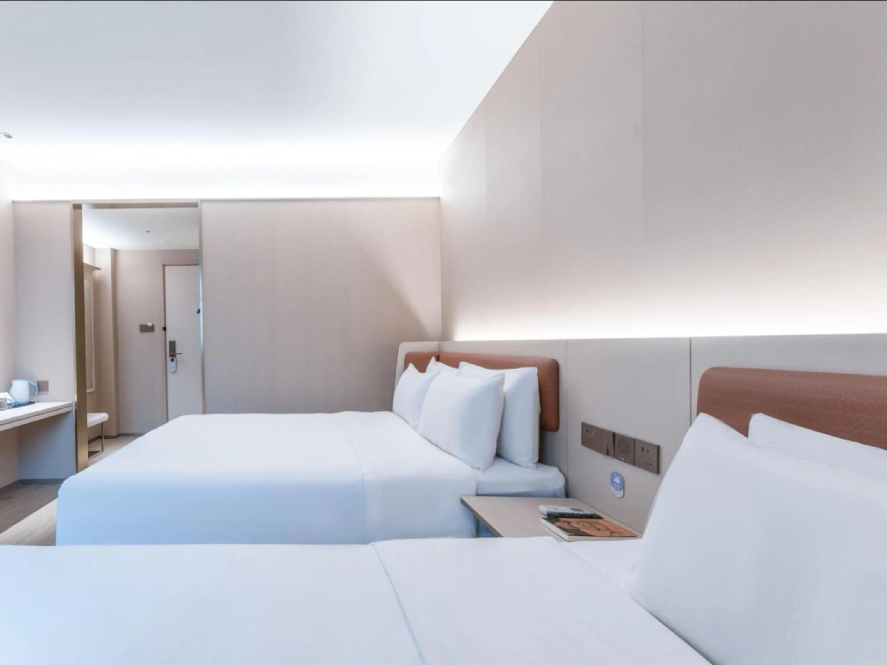 Bed in Hanting Hotel Shanghai Meilong Wanhui International Plaza