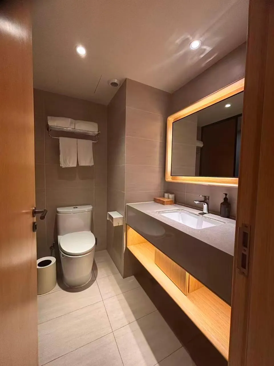 Shower, Bed in JI Hotel Shanghai Hongqiao Airport Qixin Road