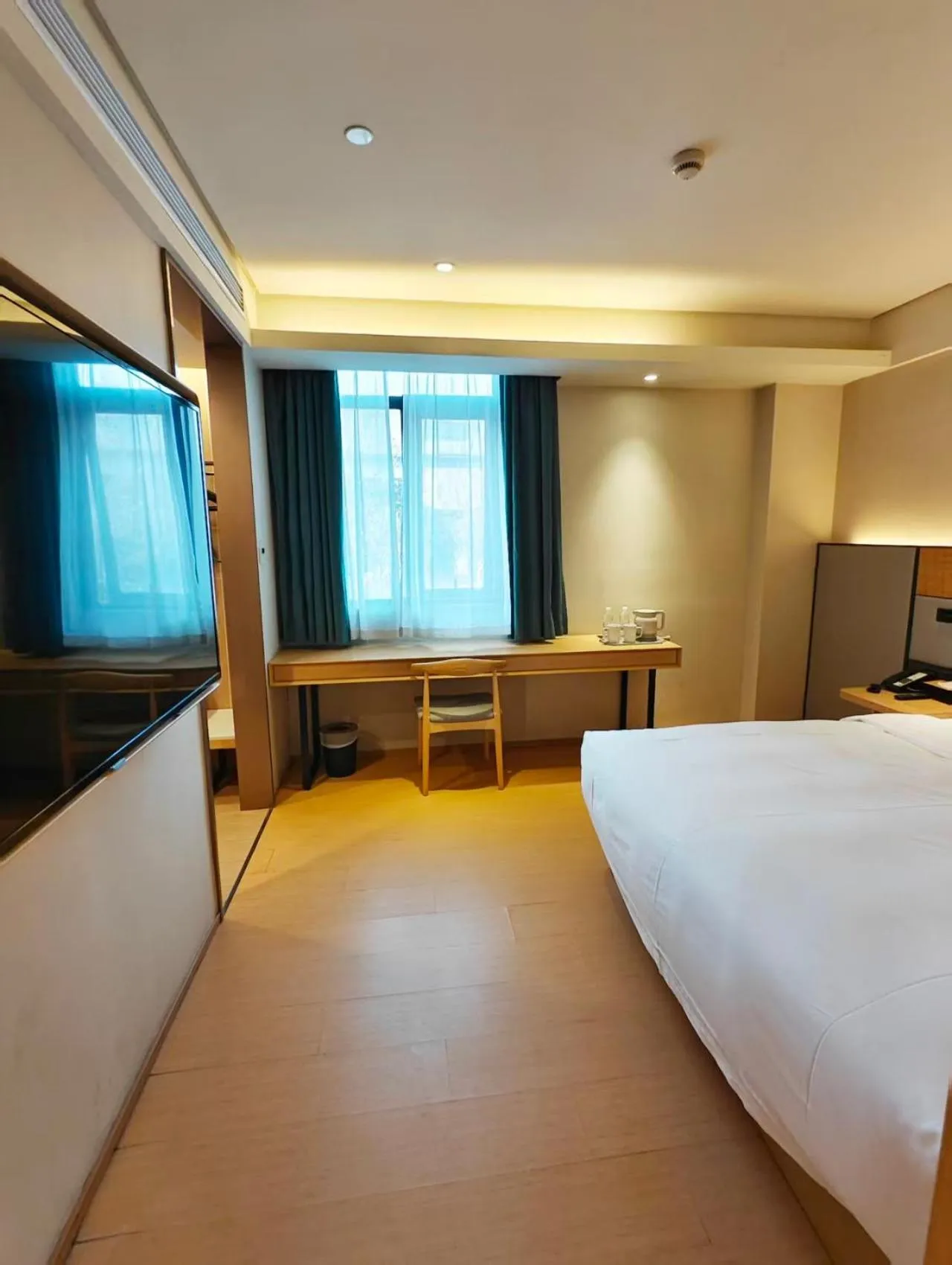 Bedroom, Bed in JI Hotel Shanghai Xinzhuang