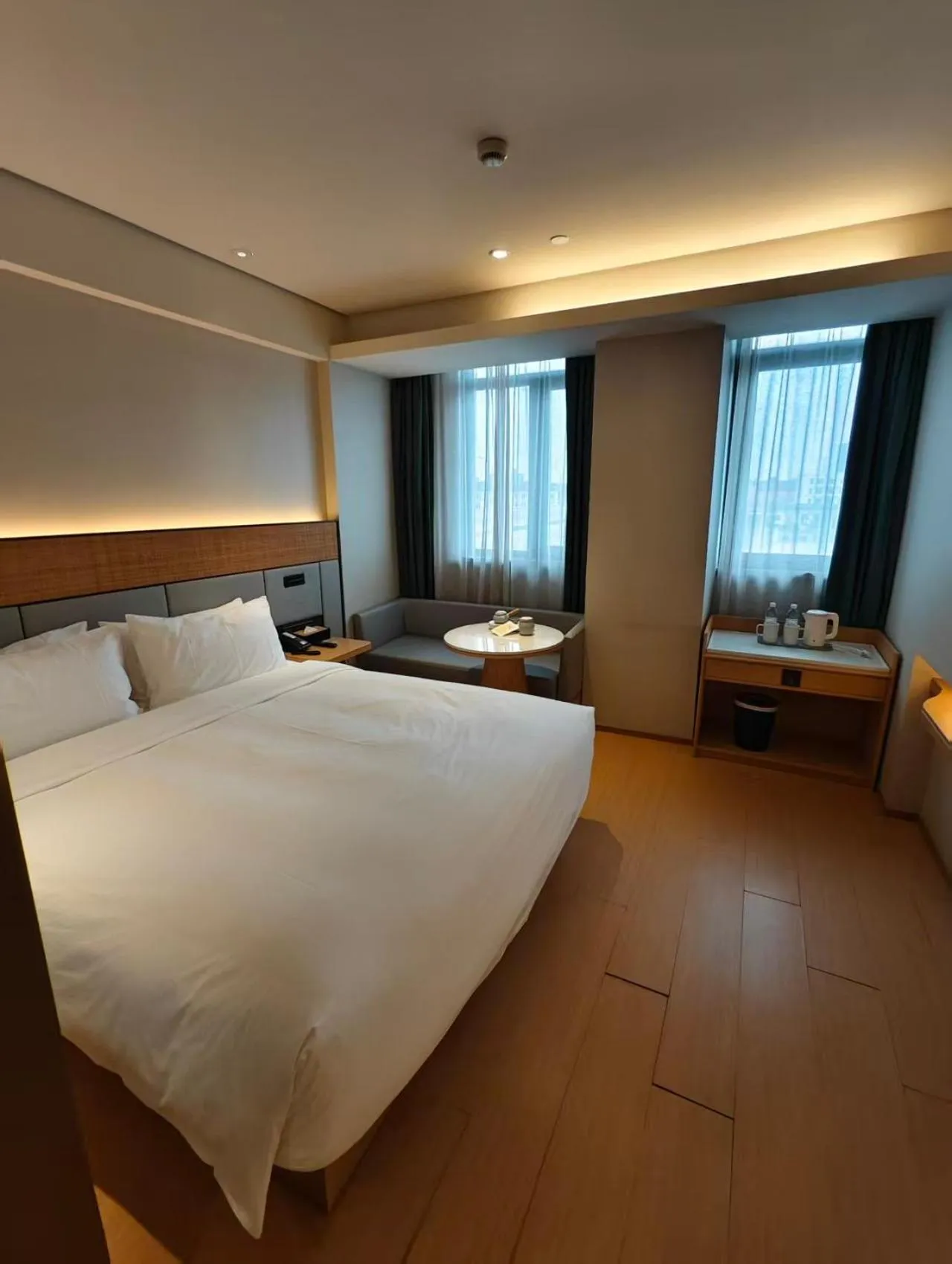 Bedroom, Bed in JI Hotel Shanghai Xinzhuang