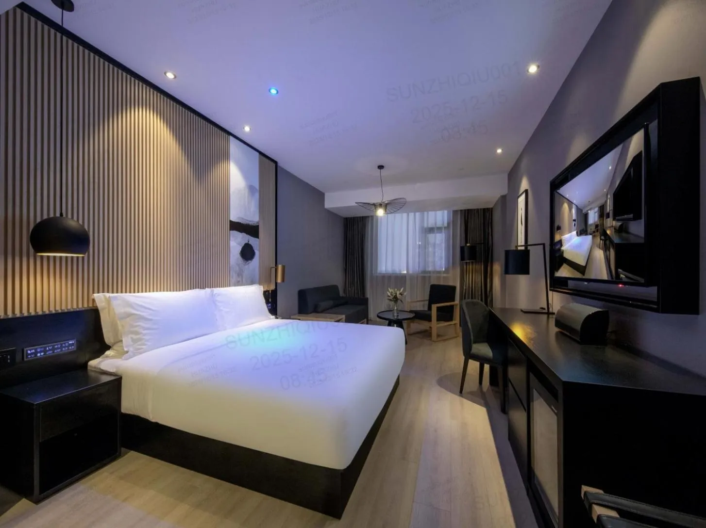 room service, Bed in Orange Hotel Shanghai Chuansha International Tourism Resort