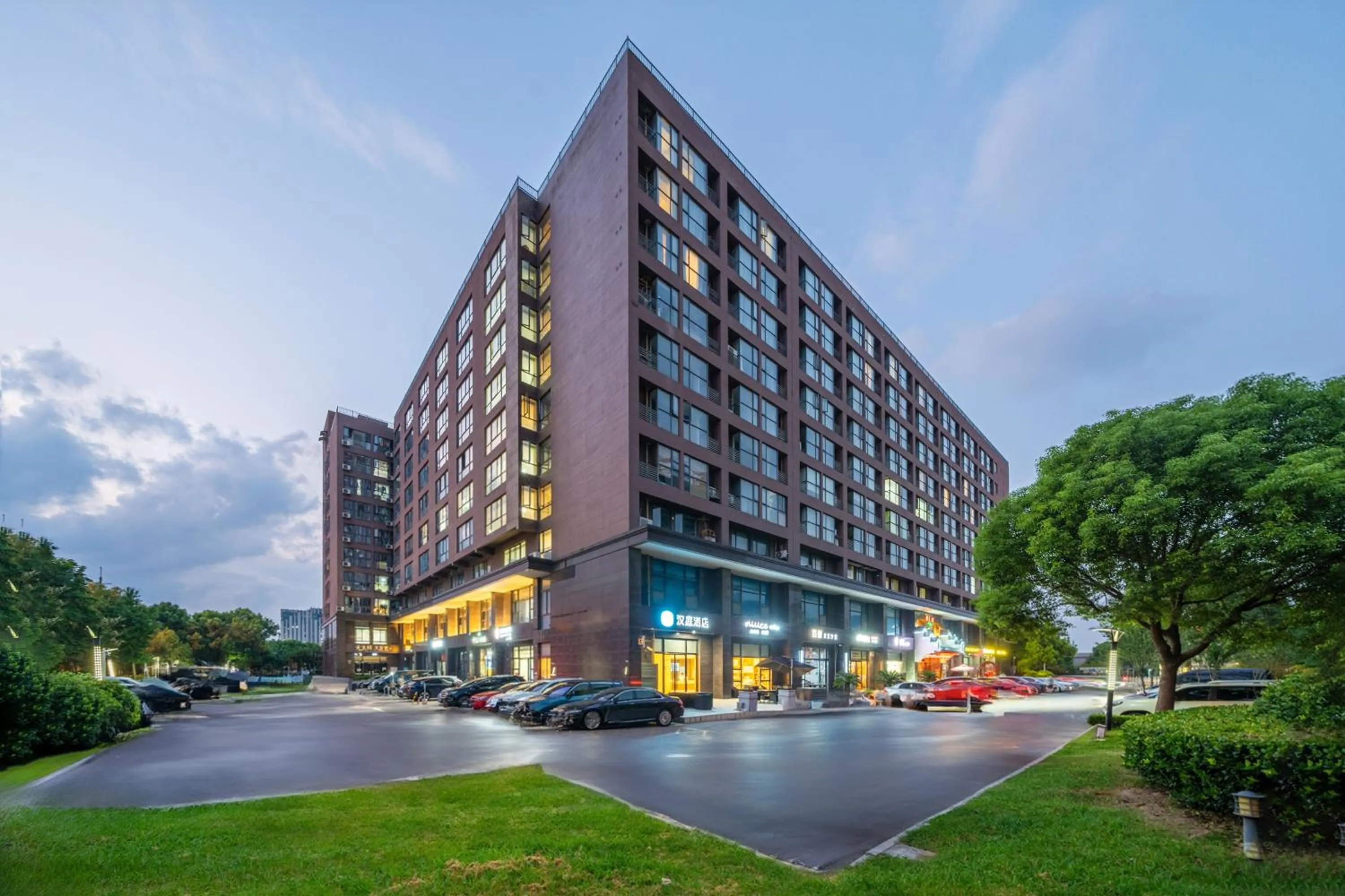 Property building in Hanting Hotel Shanghai Fengxian Nanqiao Industrial Park