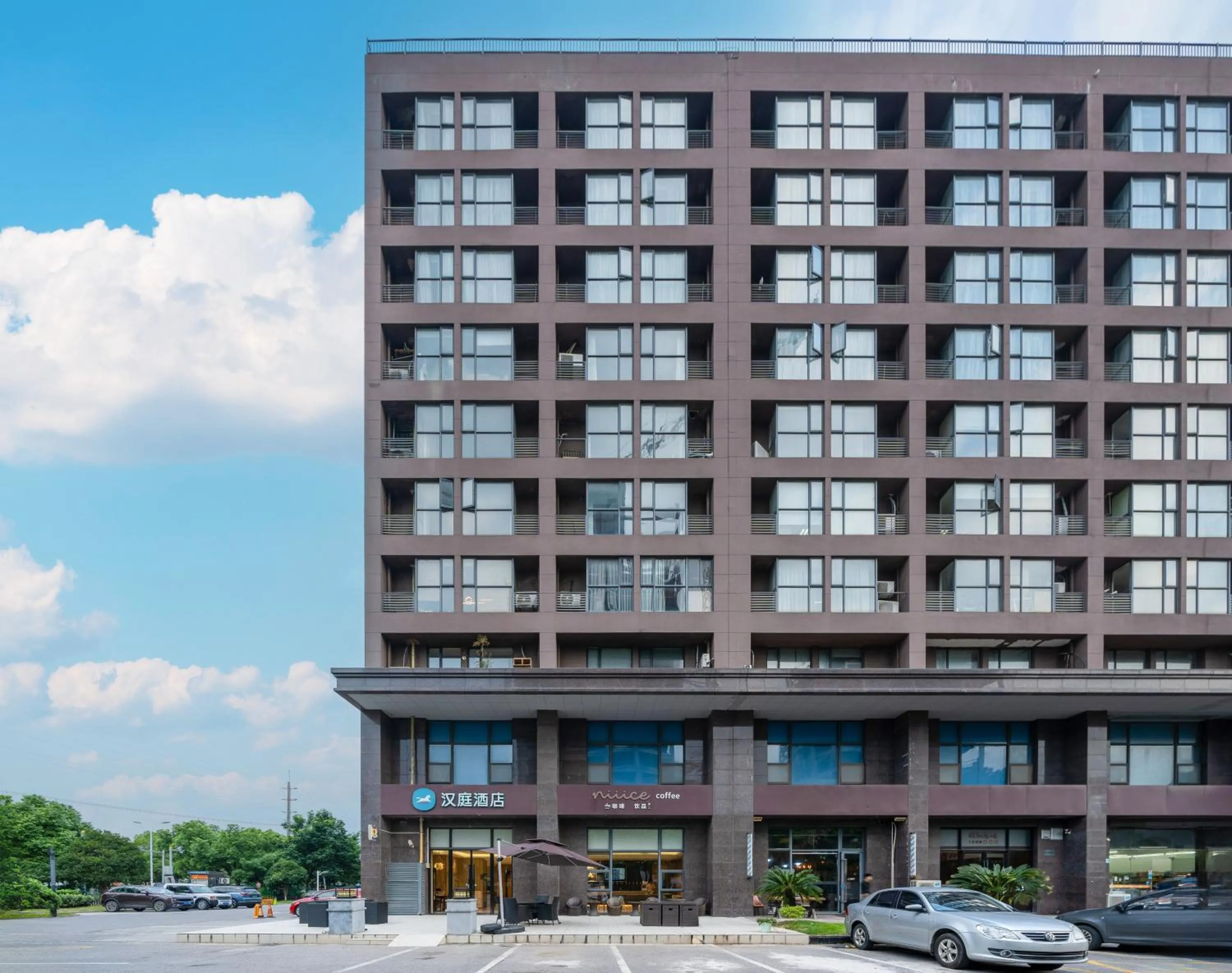 Property building in Hanting Hotel Shanghai Fengxian Nanqiao Industrial Park
