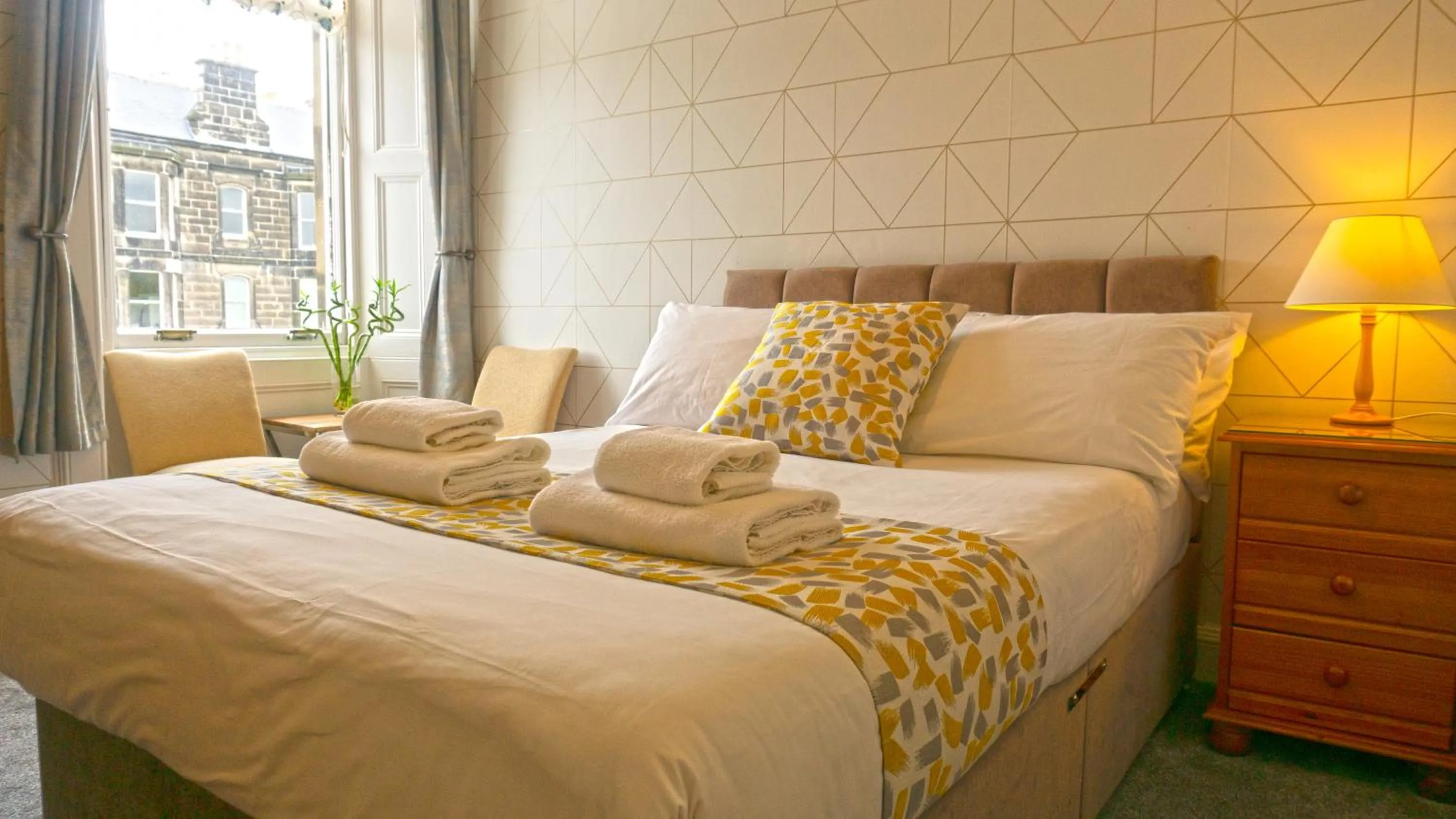 Bed in Arrandale Guest House