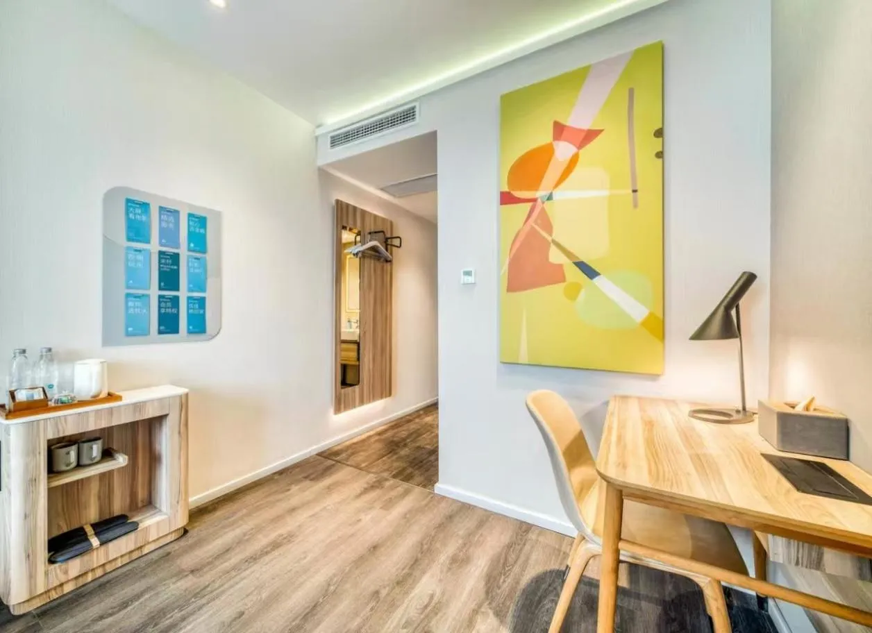 Seating area in Hanting Premium Hotel Shanghai Fengxian Sports Center