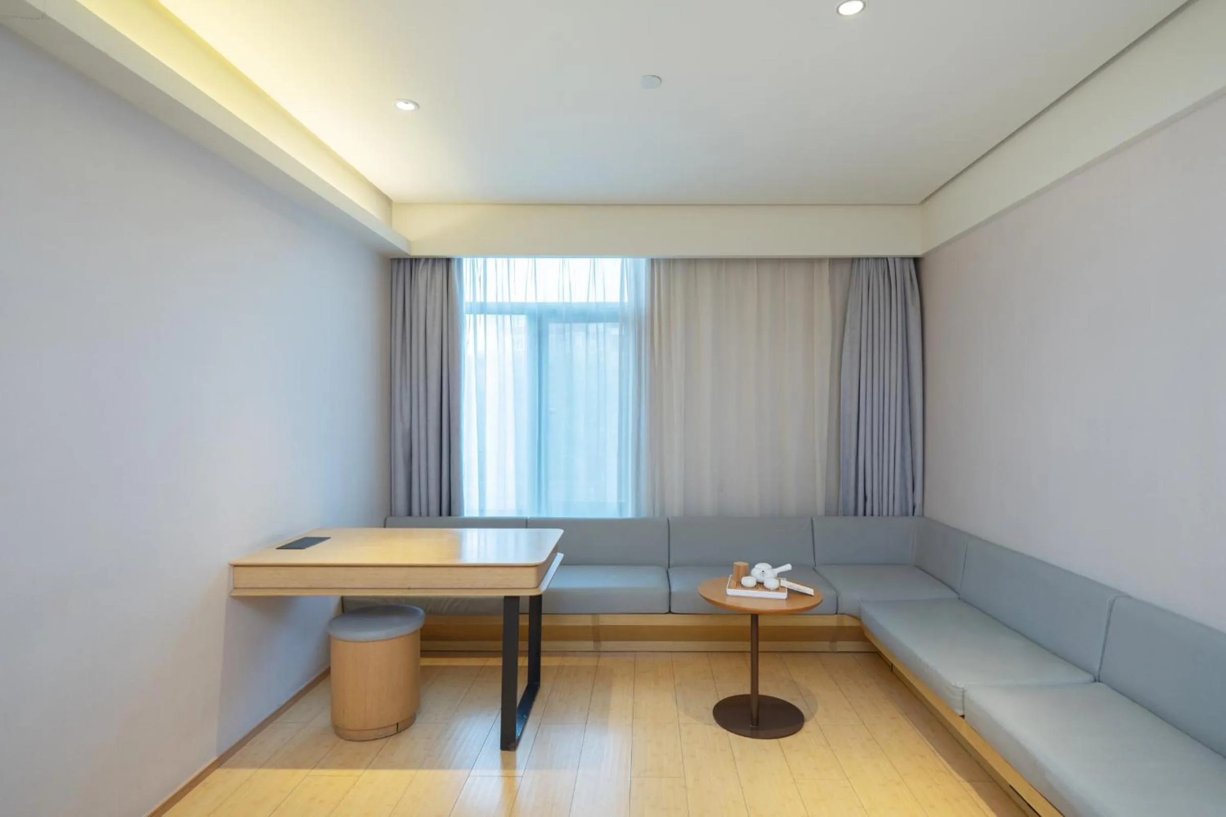 Living room in JI Hotel Shanghai Jiuting Center