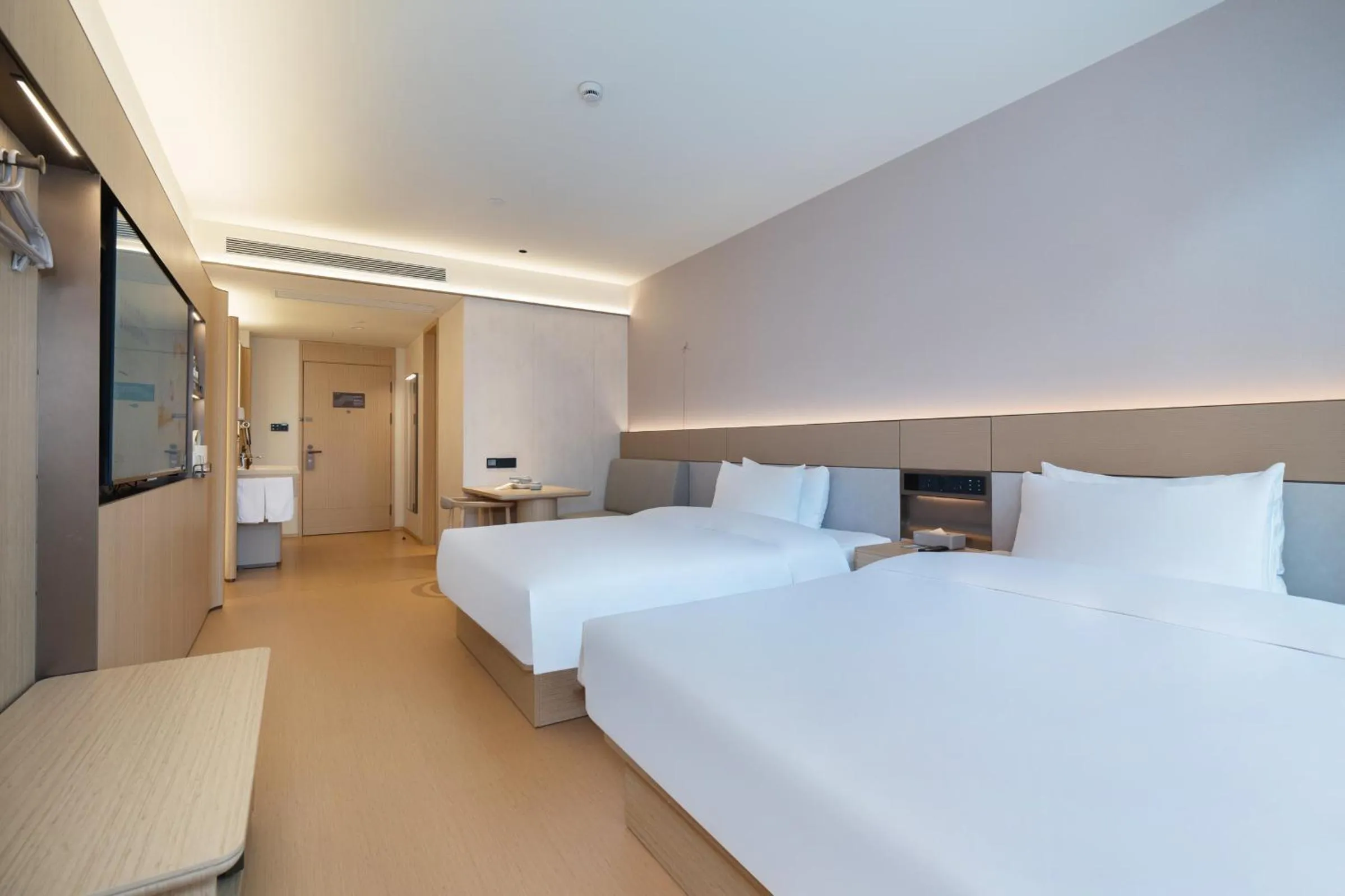 Bed in JI Hotel Shanghai Jiuting Center