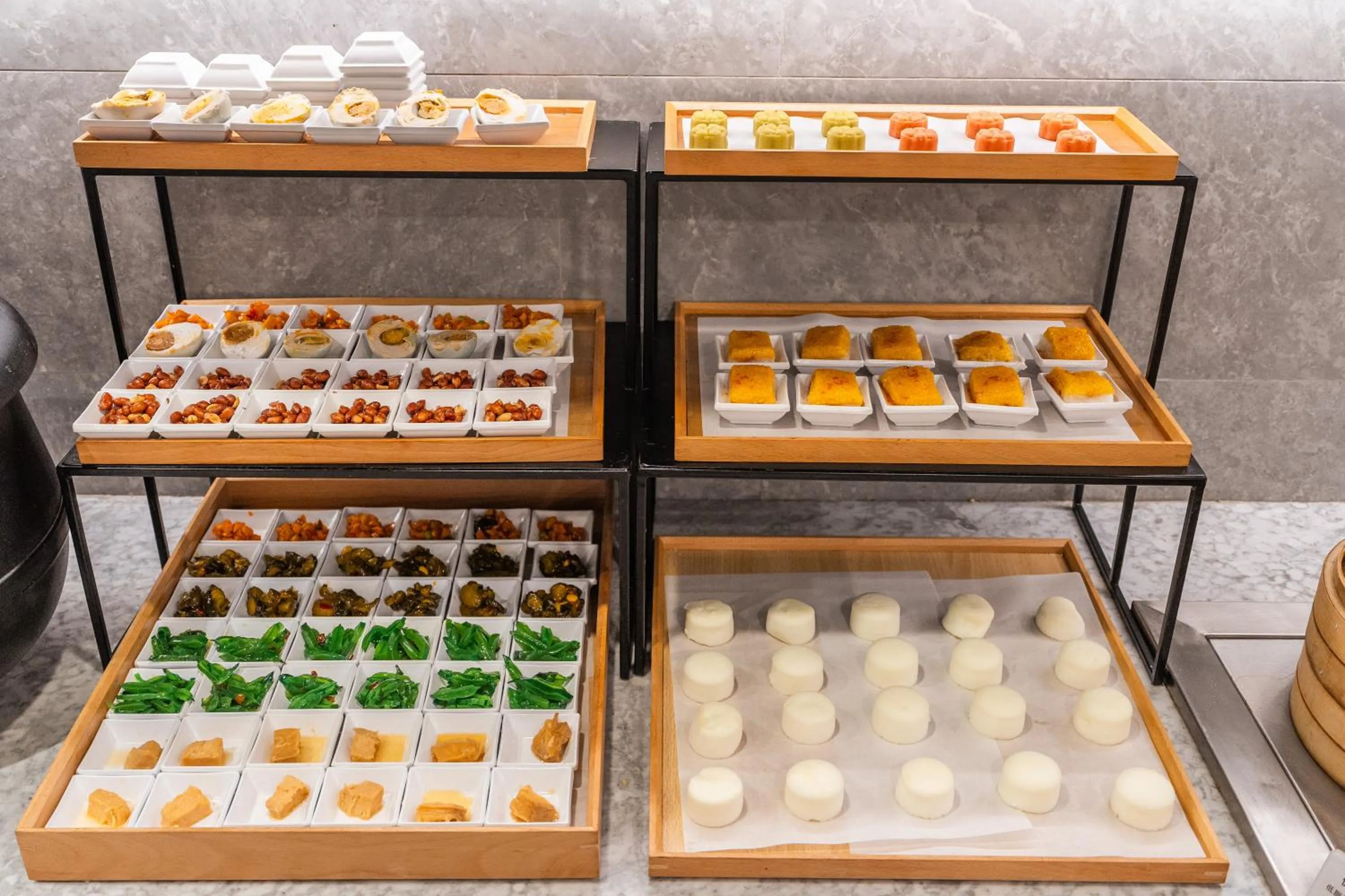 Restaurant/places to eat in JI Hotel Shanghai World Expo Sanlin Road