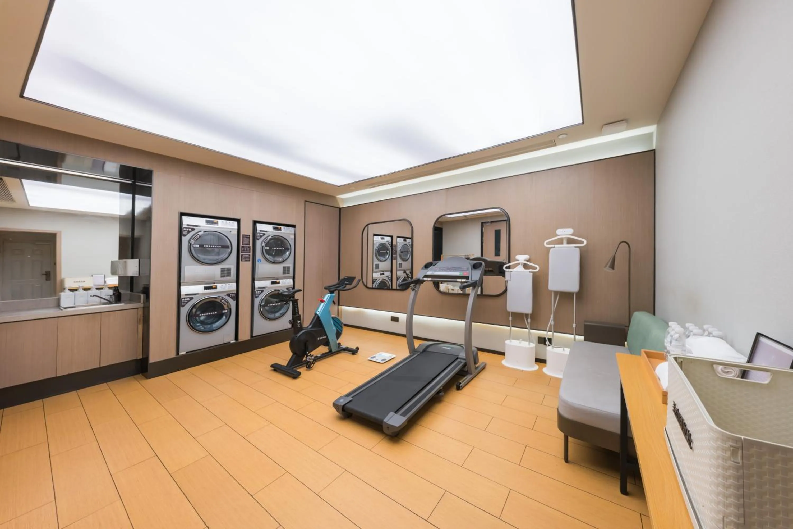 Fitness centre/facilities in JI Hotel Shanghai World Expo Sanlin Road