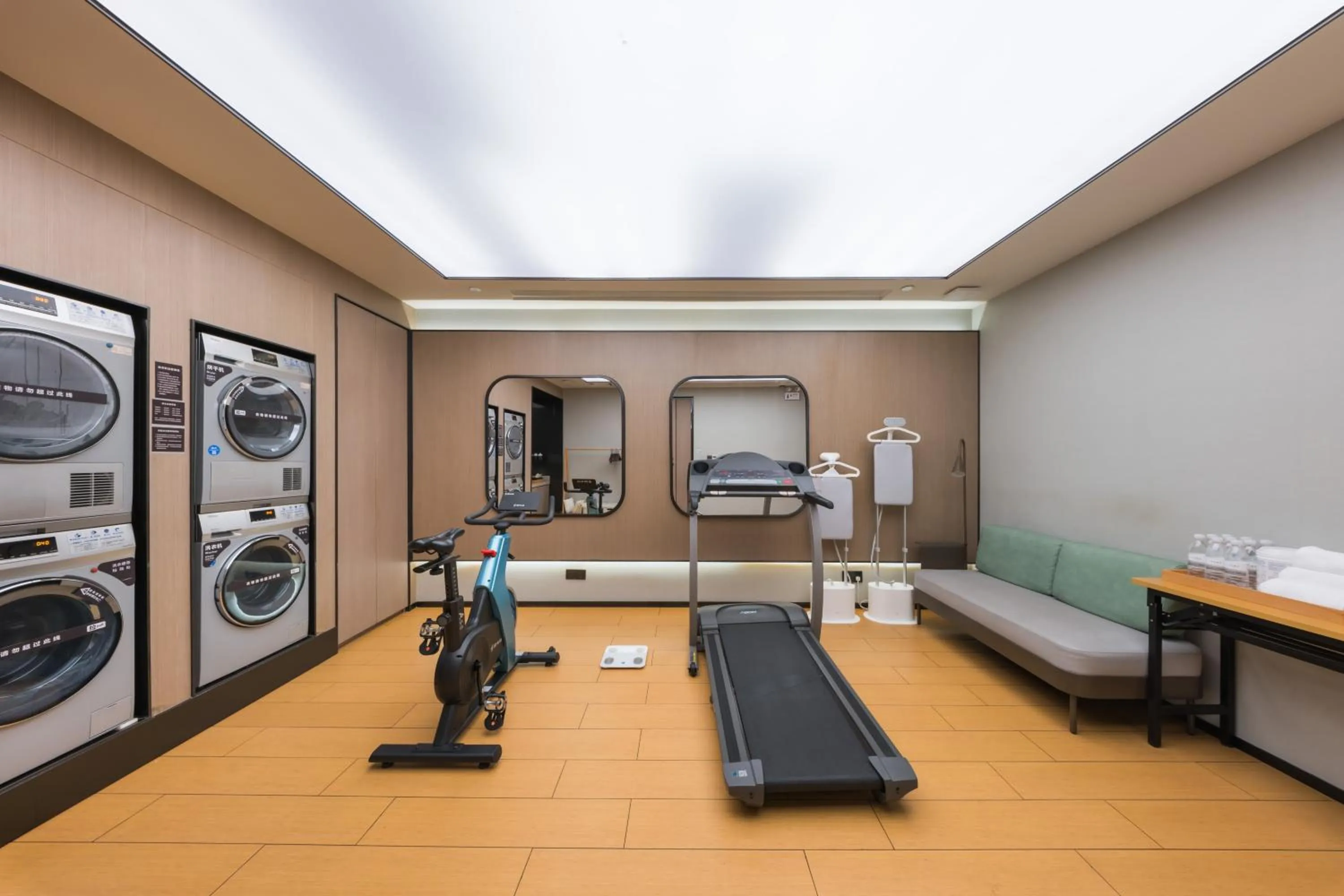 Fitness centre/facilities in JI Hotel Shanghai World Expo Sanlin Road