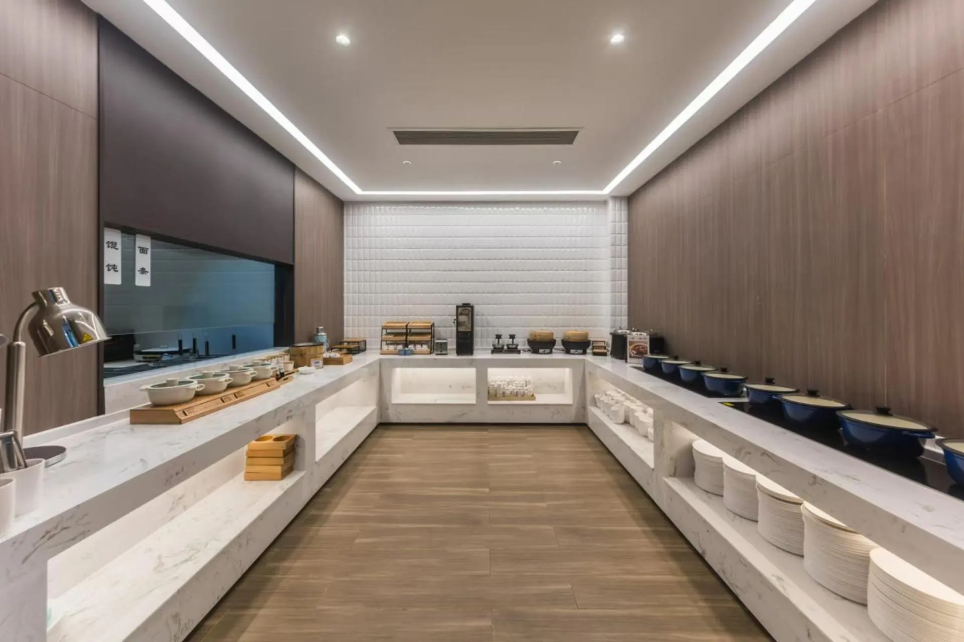 Restaurant/places to eat in Hanting Hotel Nanjing Jiangpu Longhua Road Subway Station