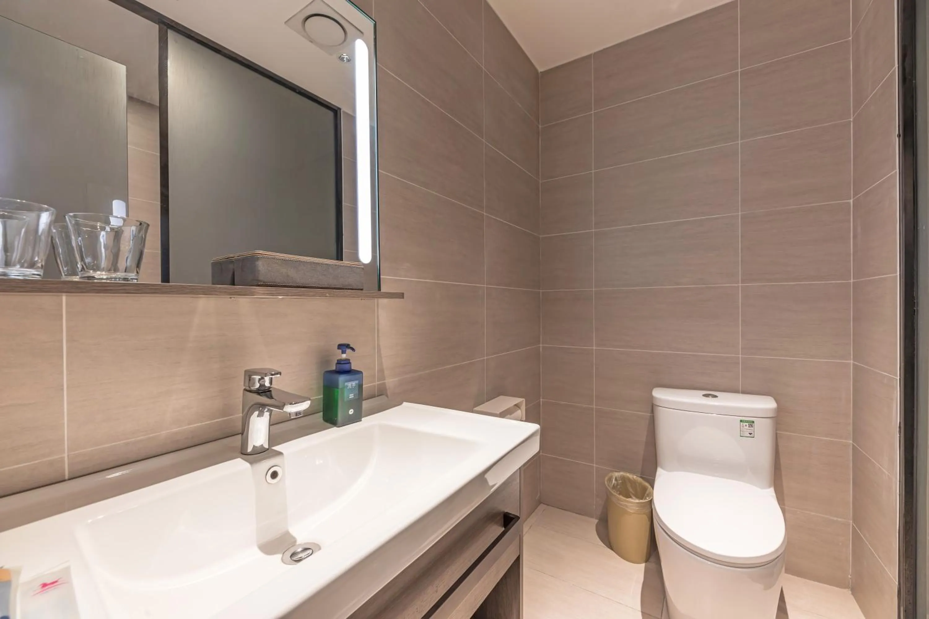 Property building in Hanting Hotel Suzhou International Education Park Yuexi Subway Station