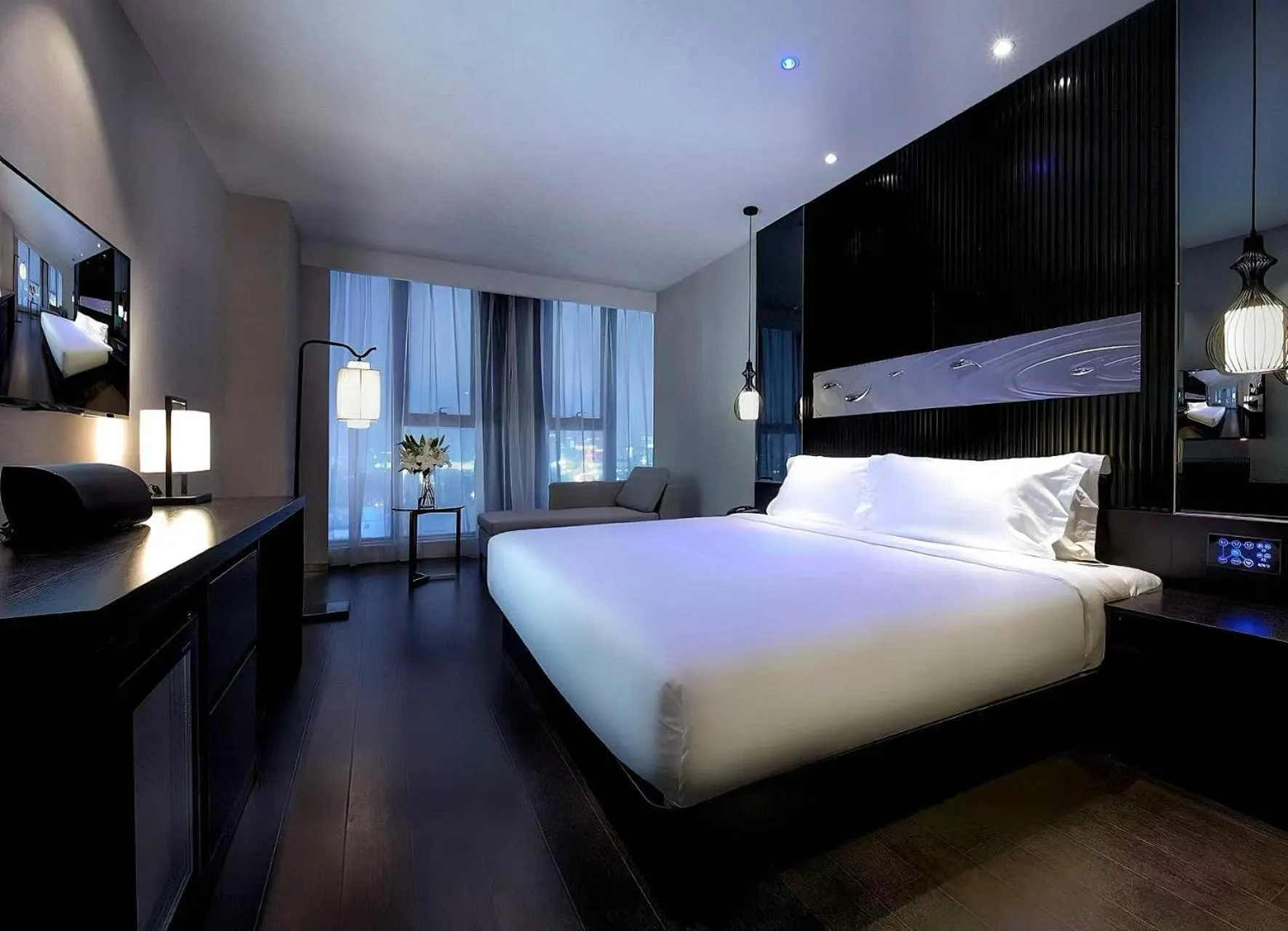 Photo of the whole room, Bed in Orange Hotel Hangzhou Binjiang University Town