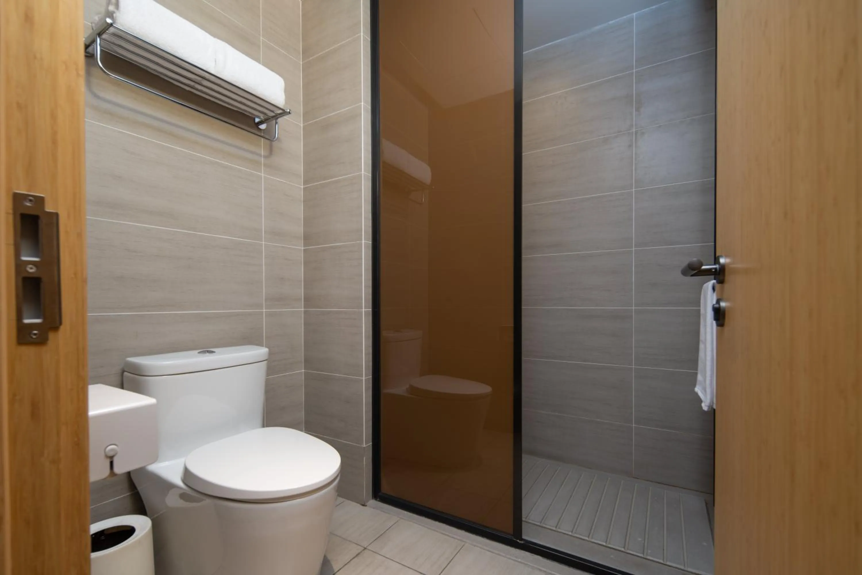Shower in JI Hotel Chongqing Liangjiang Happiness Plaza