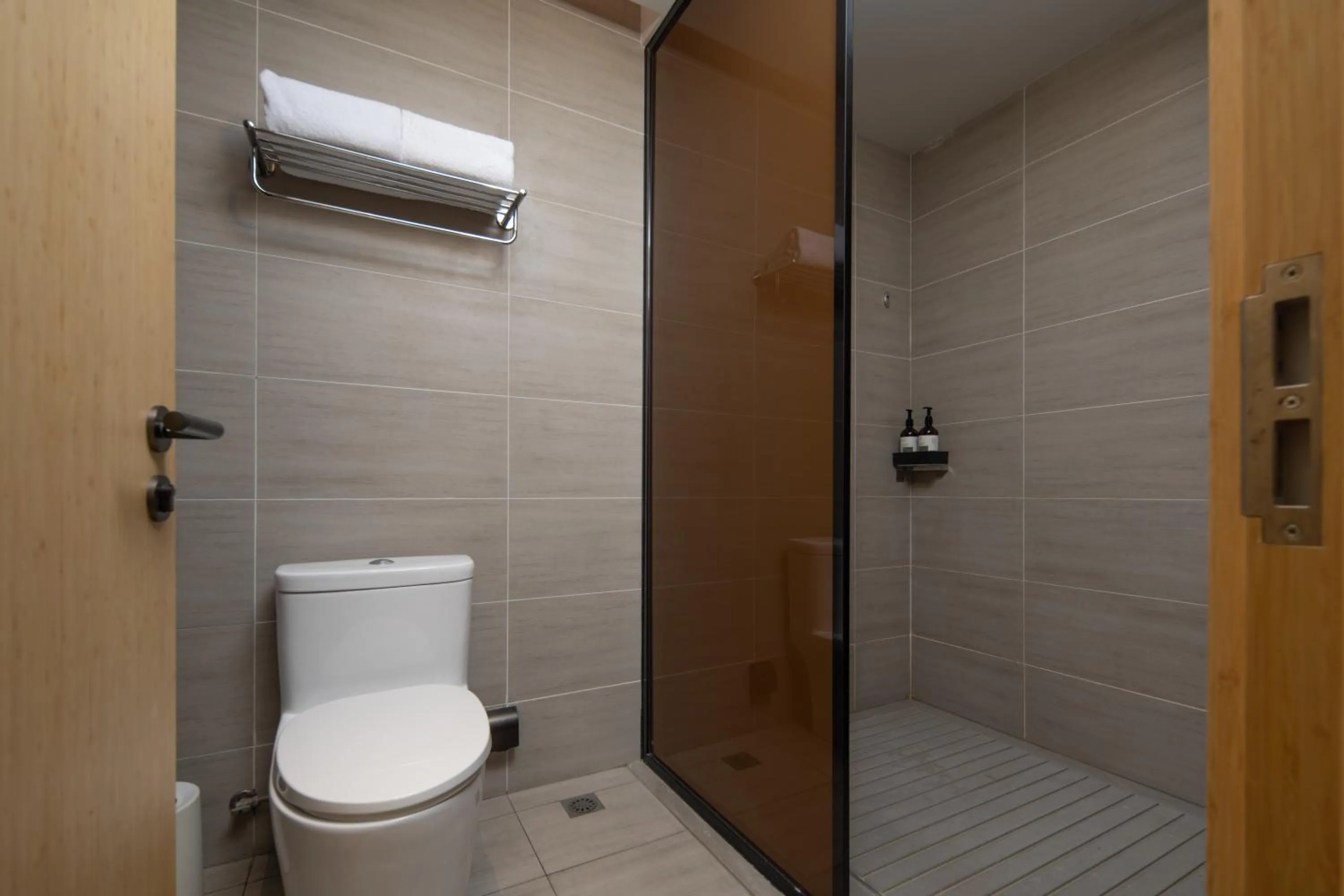 Shower in JI Hotel Chongqing Liangjiang Happiness Plaza