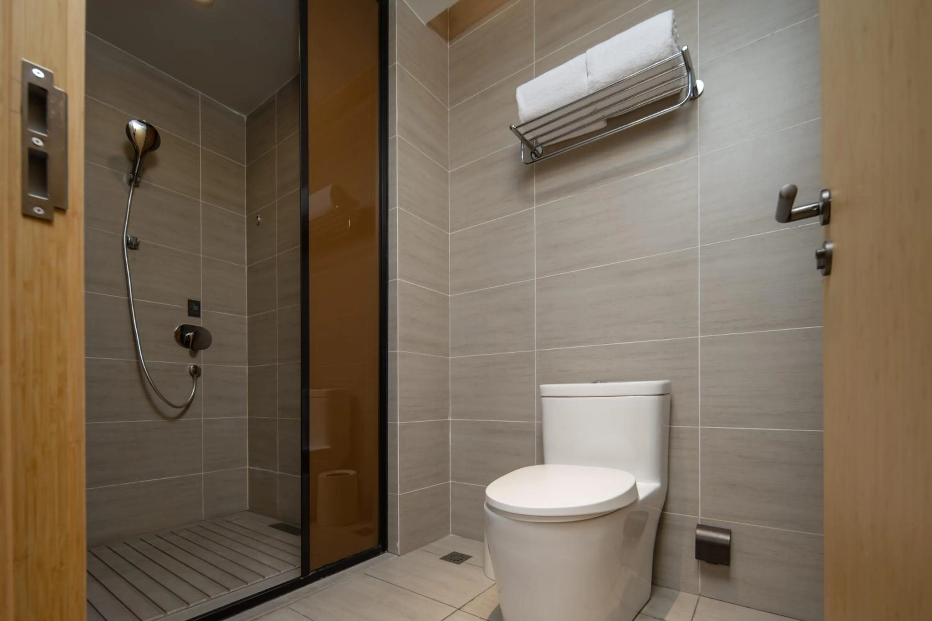 Shower in JI Hotel Chongqing Liangjiang Happiness Plaza