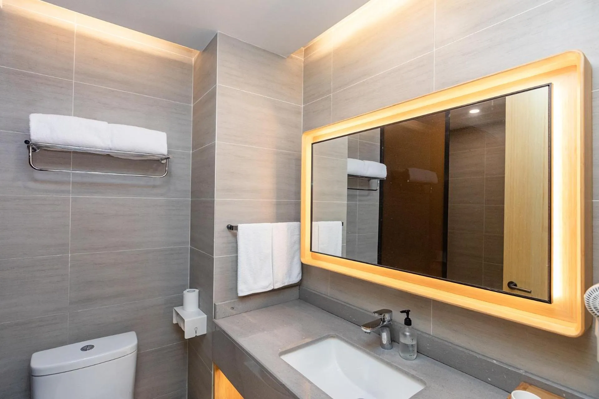 JI Hotel Shenzhen Shennan Avenue Huaqiang