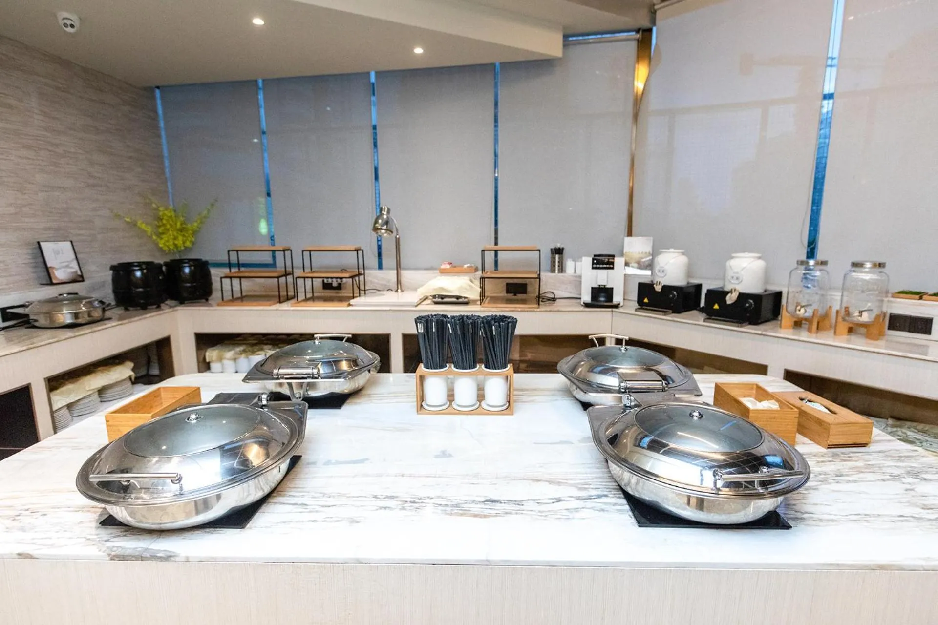 Restaurant/places to eat in JI Hotel Shenzhen Shennan Avenue Huaqiang