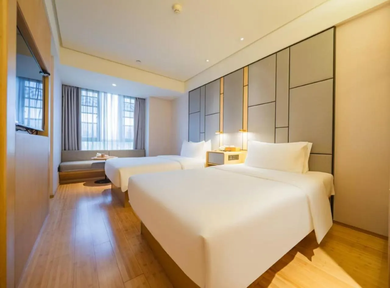 Bed in JI Hotel Chengdu East Railway Station