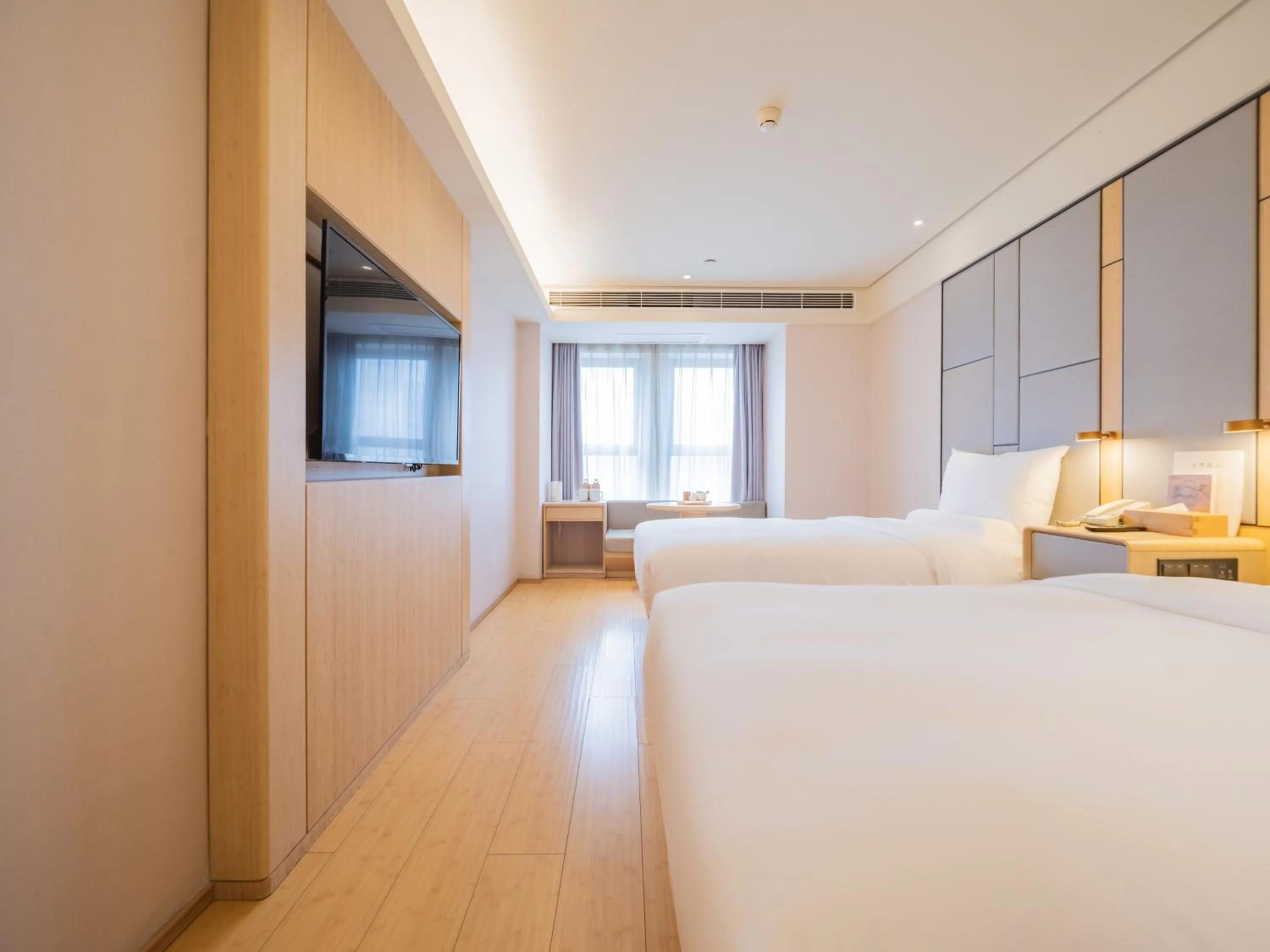 Bed in JI Hotel Chengdu Zhaojue Temple Subway Station