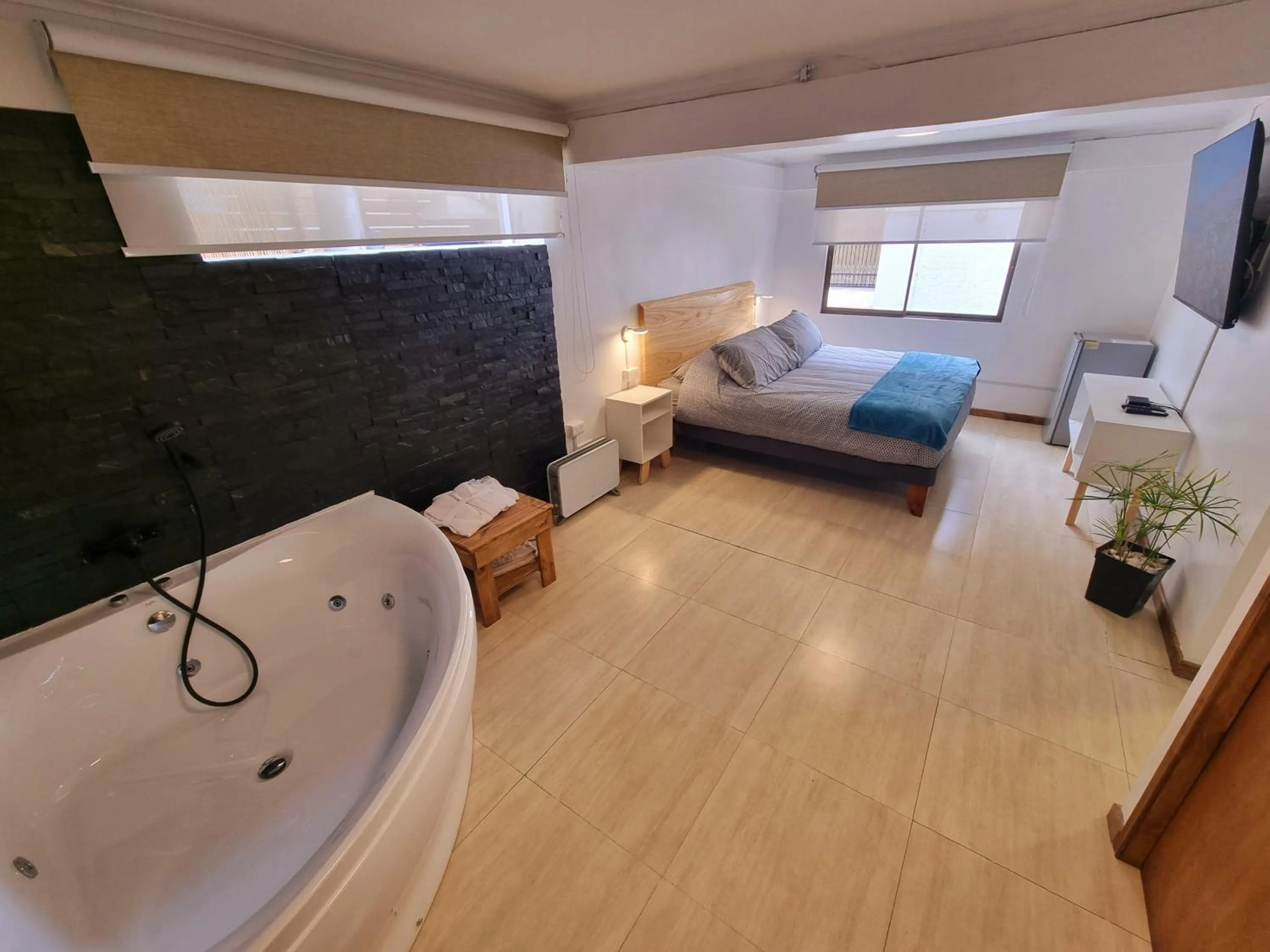 Hot Tub, Bed in Reñaca House Hotel