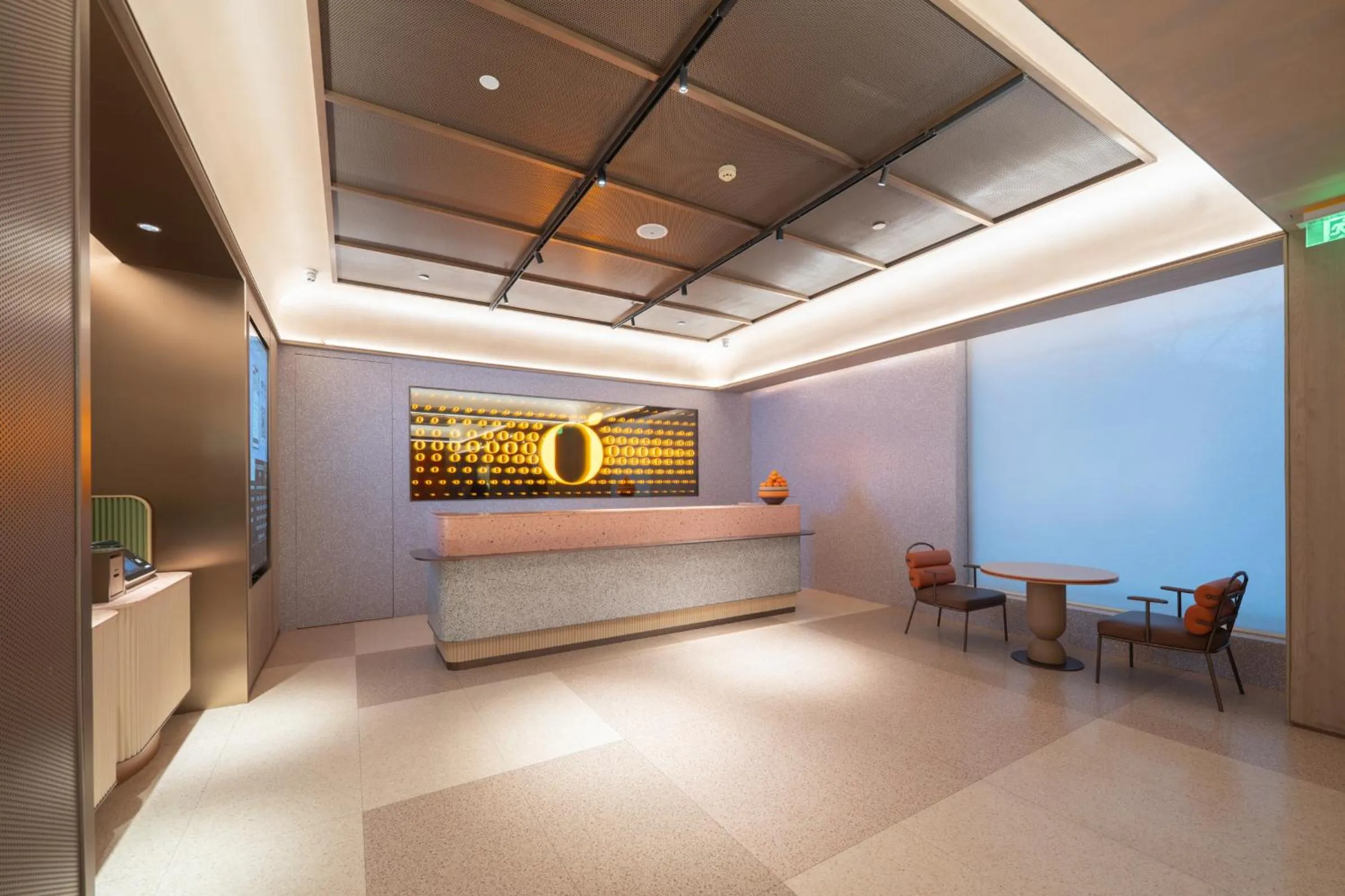 Lobby or reception in Orange Hotel Shanghai North Xizang Road Subway Station
