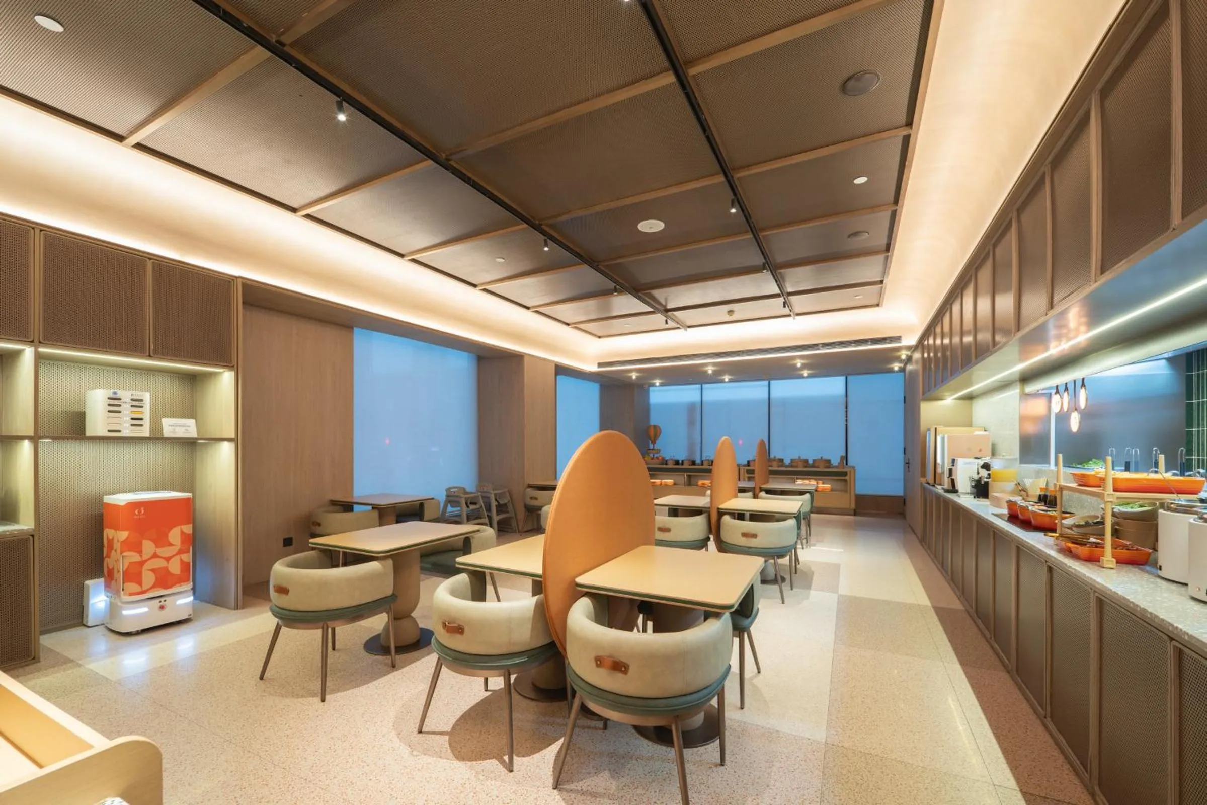 Breakfast in Orange Hotel Shanghai North Xizang Road Subway Station