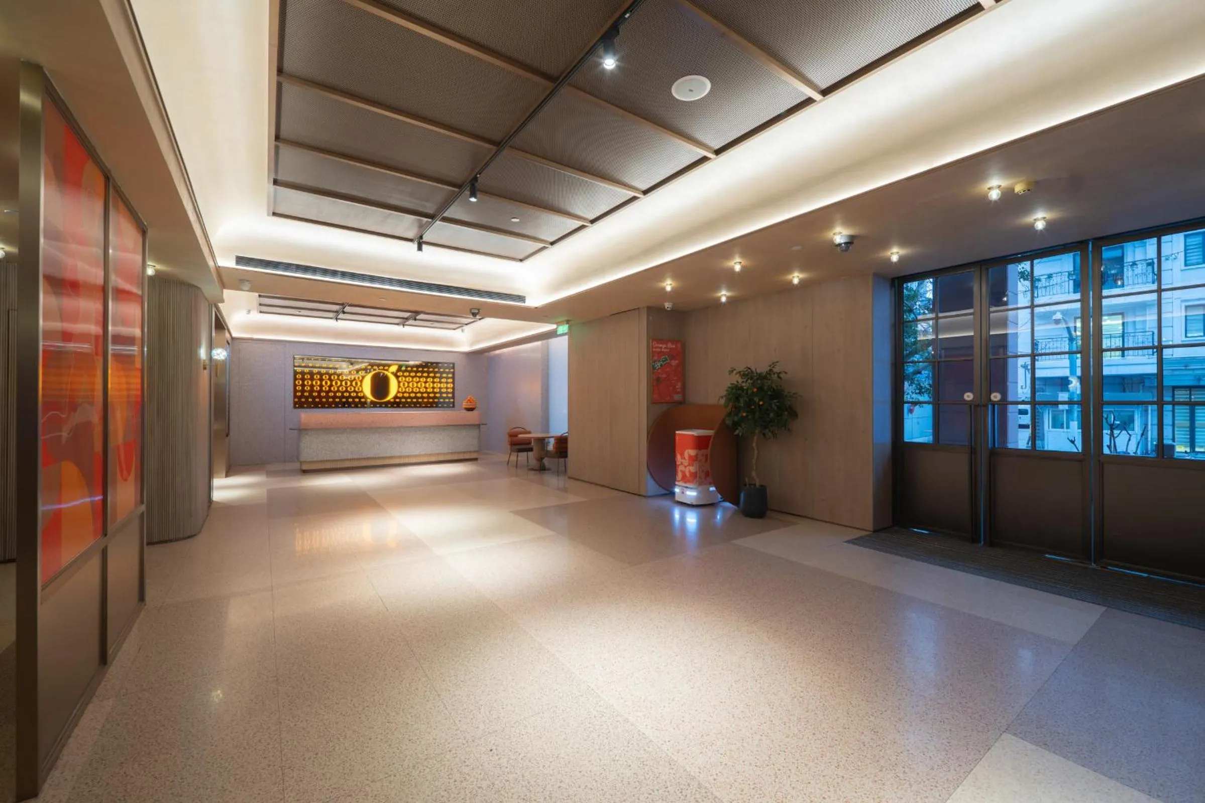 Lobby or reception in Orange Hotel Shanghai North Xizang Road Subway Station