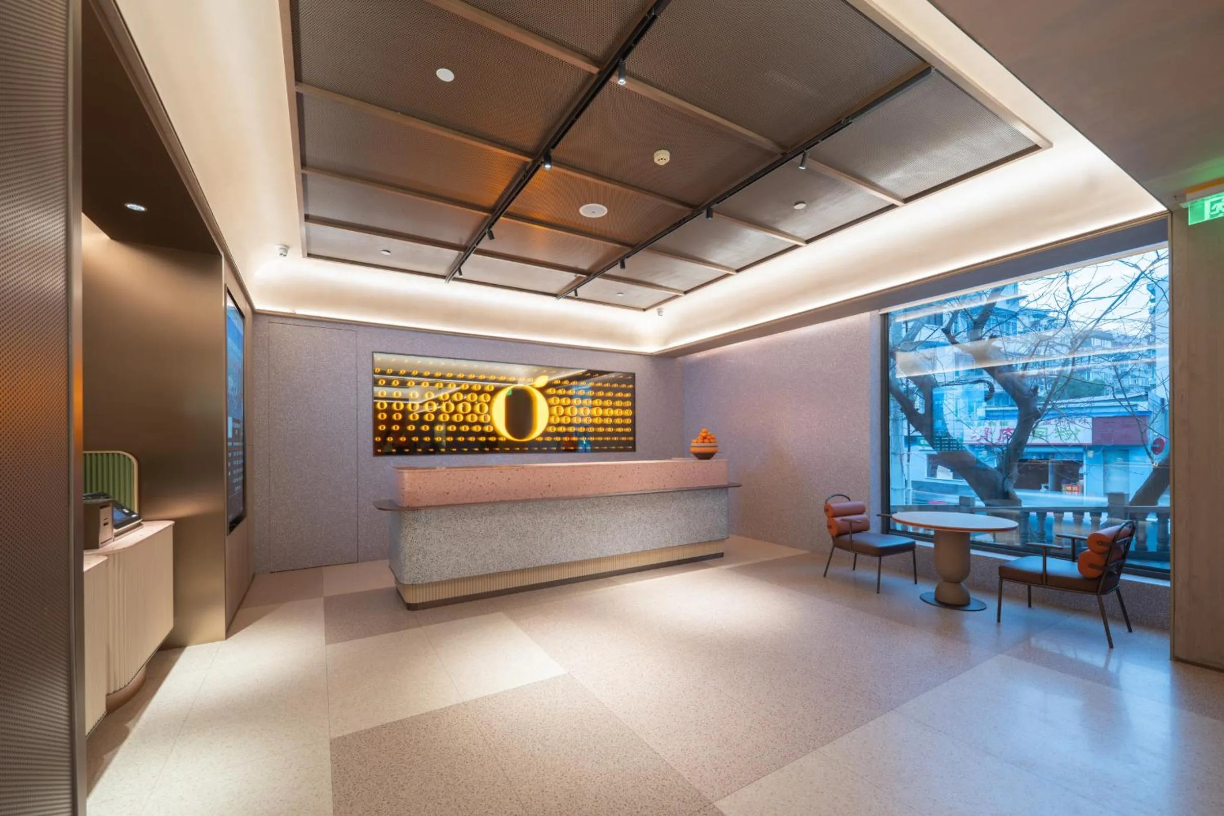 Lobby or reception in Orange Hotel Shanghai North Xizang Road Subway Station
