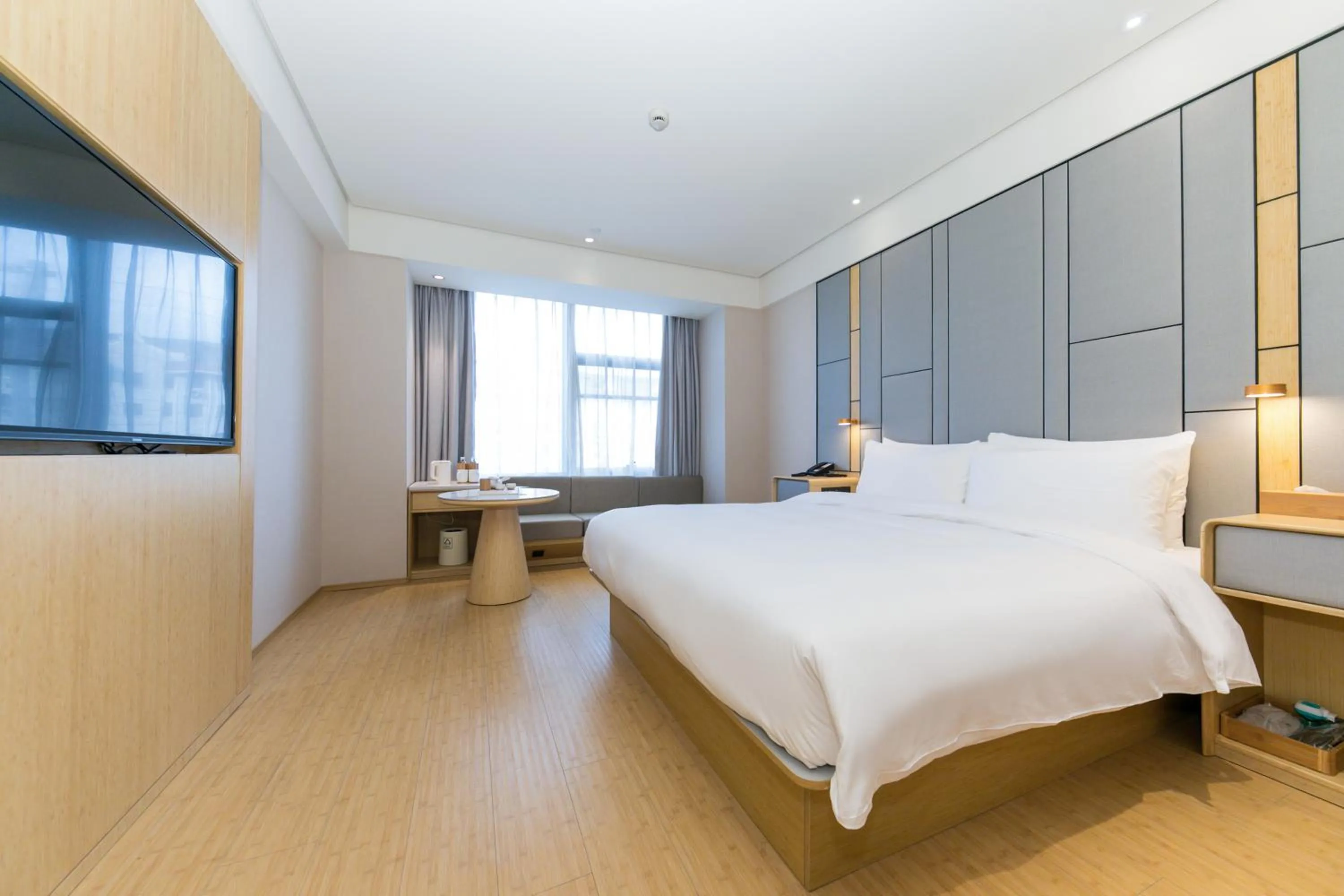 Bed in JI Hotel Shanghai Jing'an Daning Park