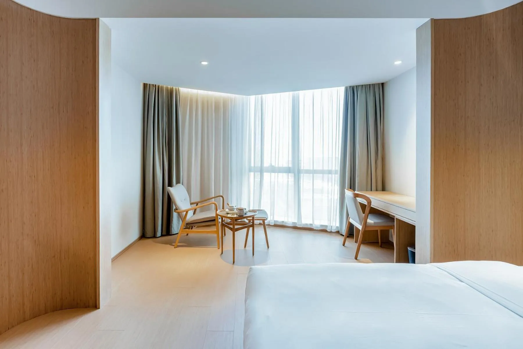 Seating area, Bed in JI Hotel Hangzhou South Railway Station