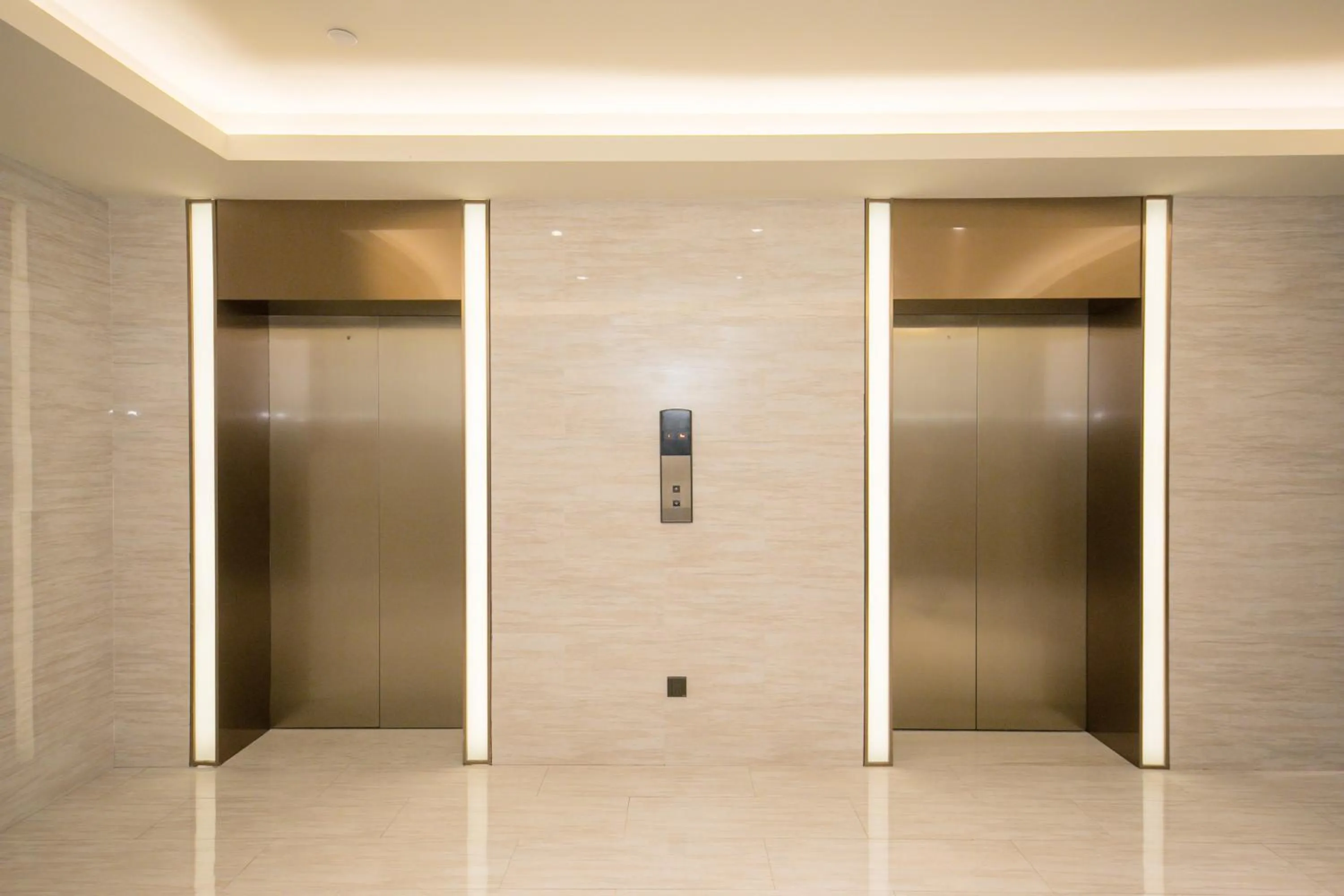 elevator in JI Hotel Shanghai Qibao Qixin Road