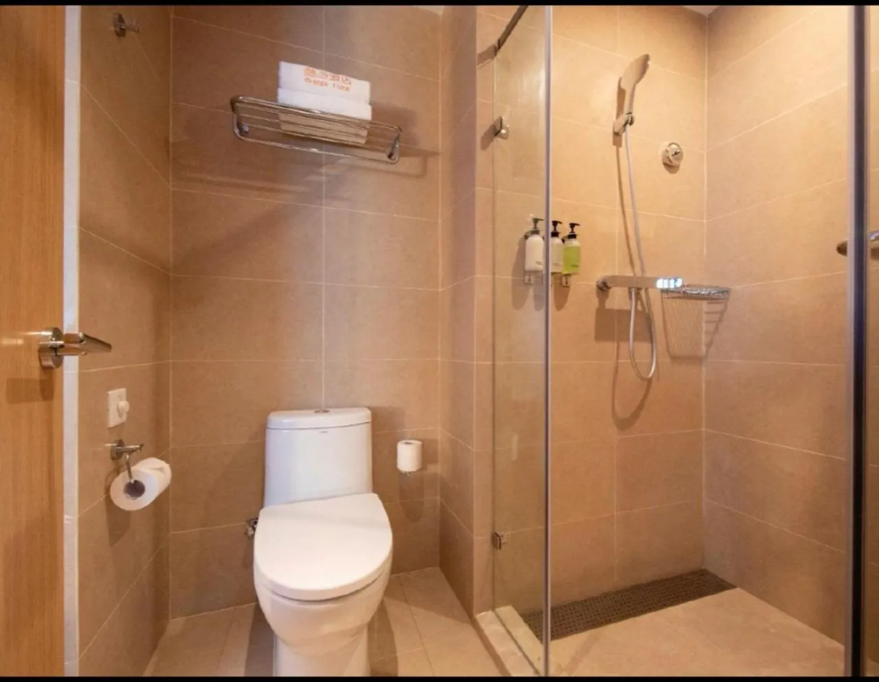 Toilet in Orange Hotel Suzhou Dushu Lake Higher Education Zone