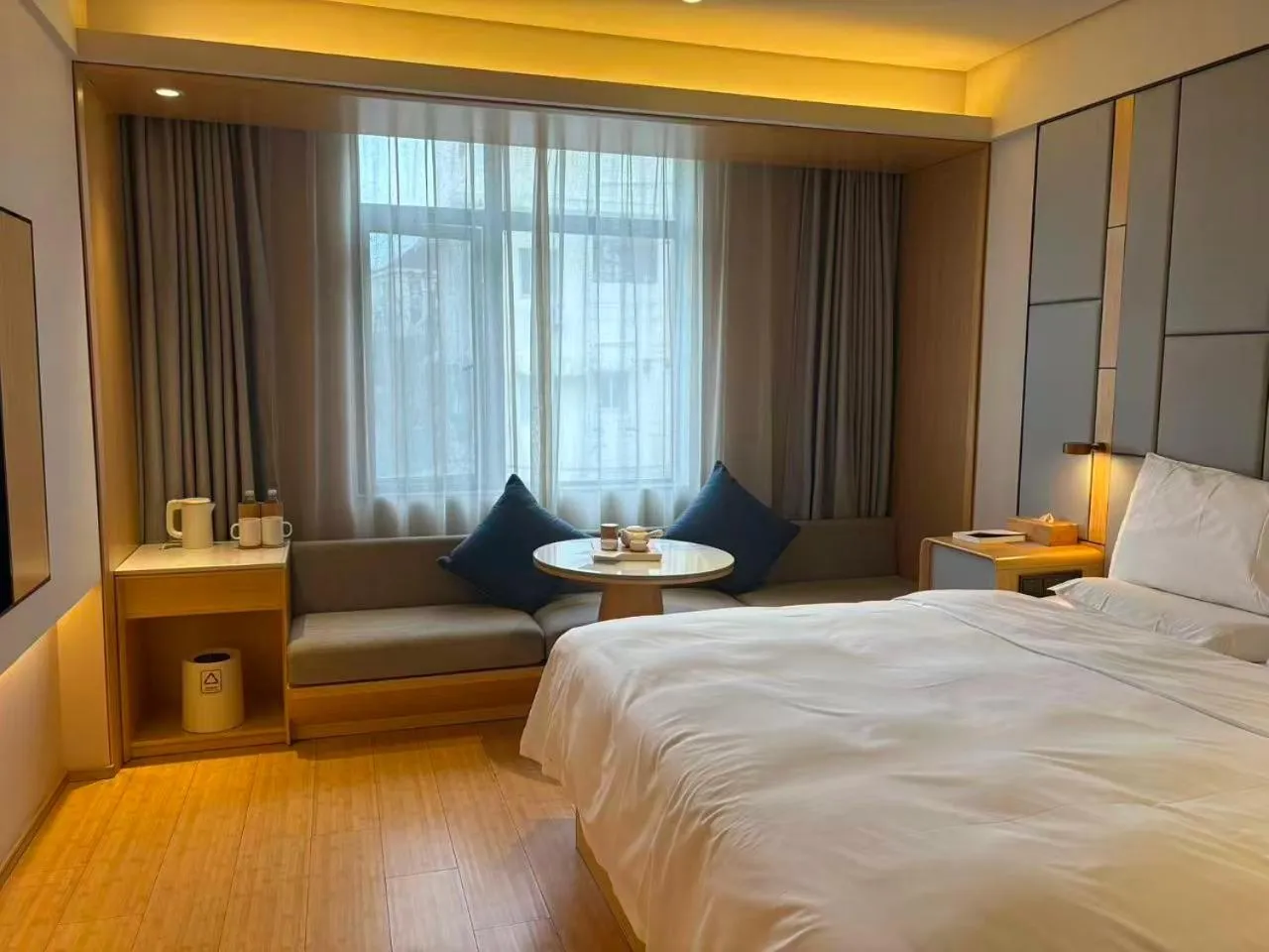 View (from property/room), Bed in JI Hotel Shanghai Stadium