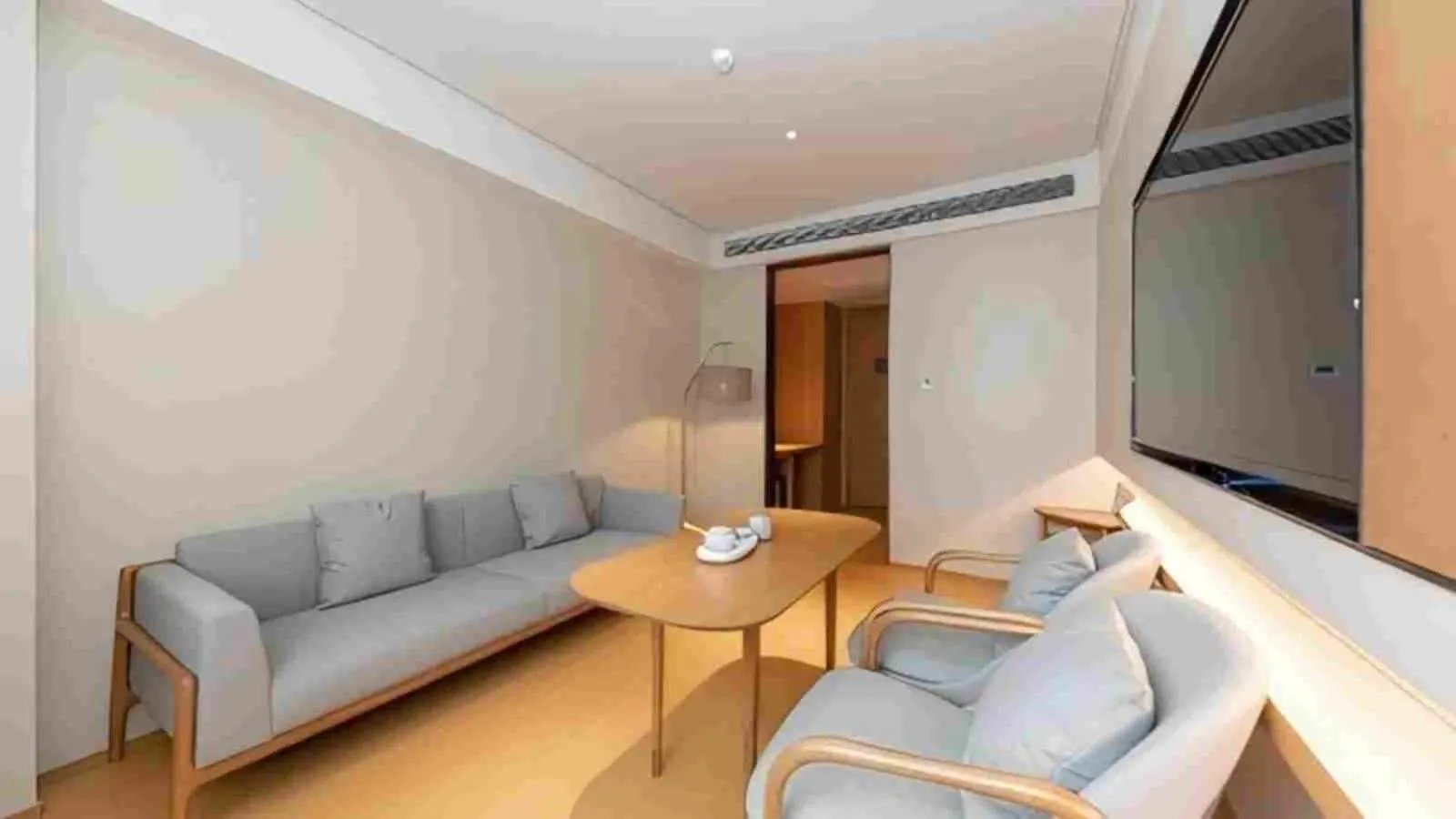 Living room in JI Hotel Shanghai Zhaojialou Ancient Town