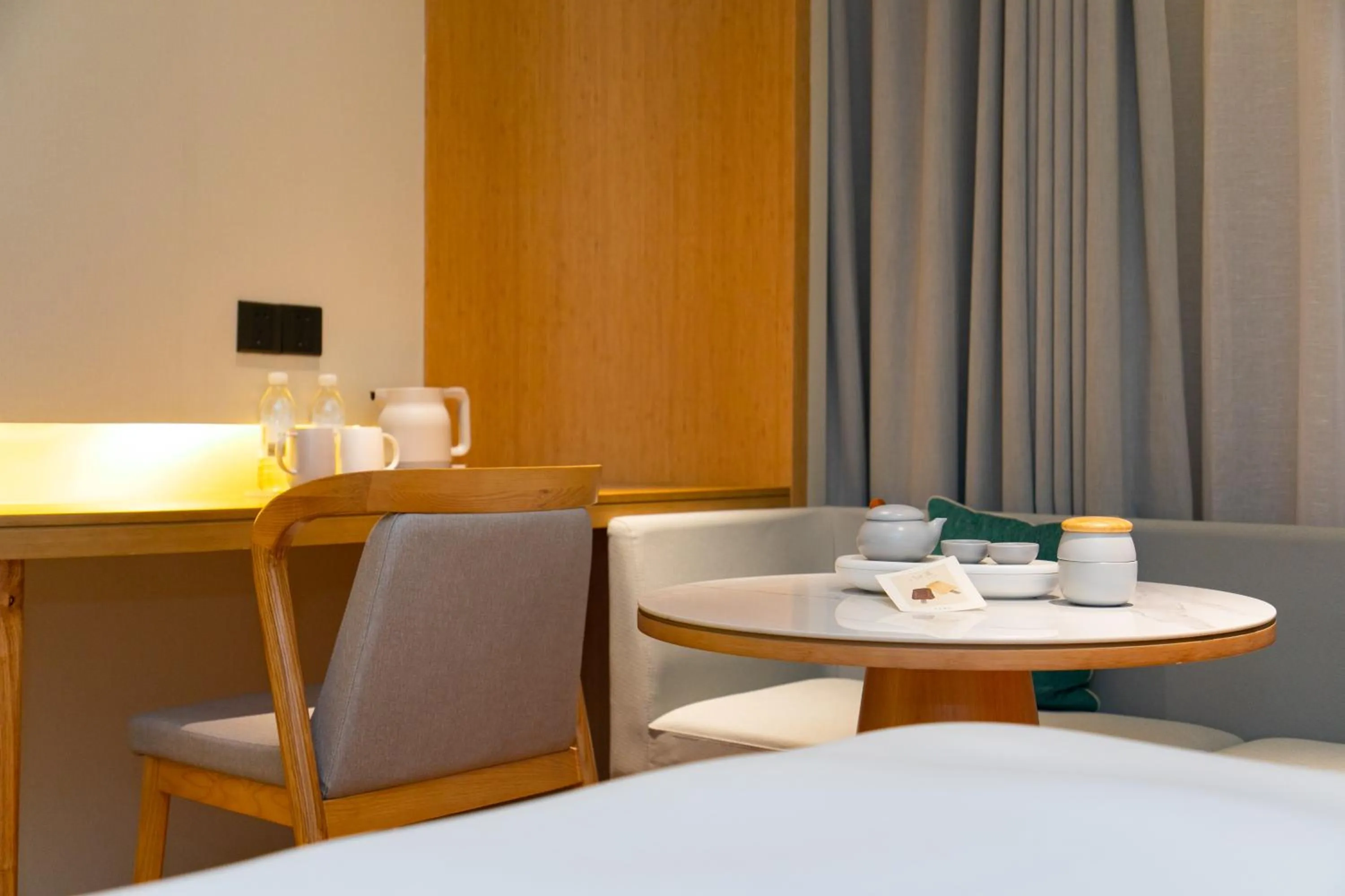 Seating area, Bed in JI Hotel Shanghai New International Expo Center West Gaoke Road