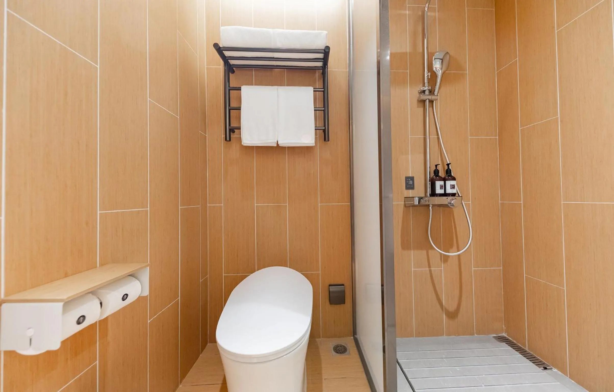 Shower in JI Hotel Shanghai Daning International