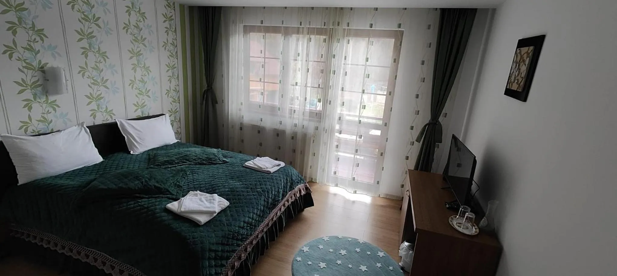 Bed in Pensiunea Casiana