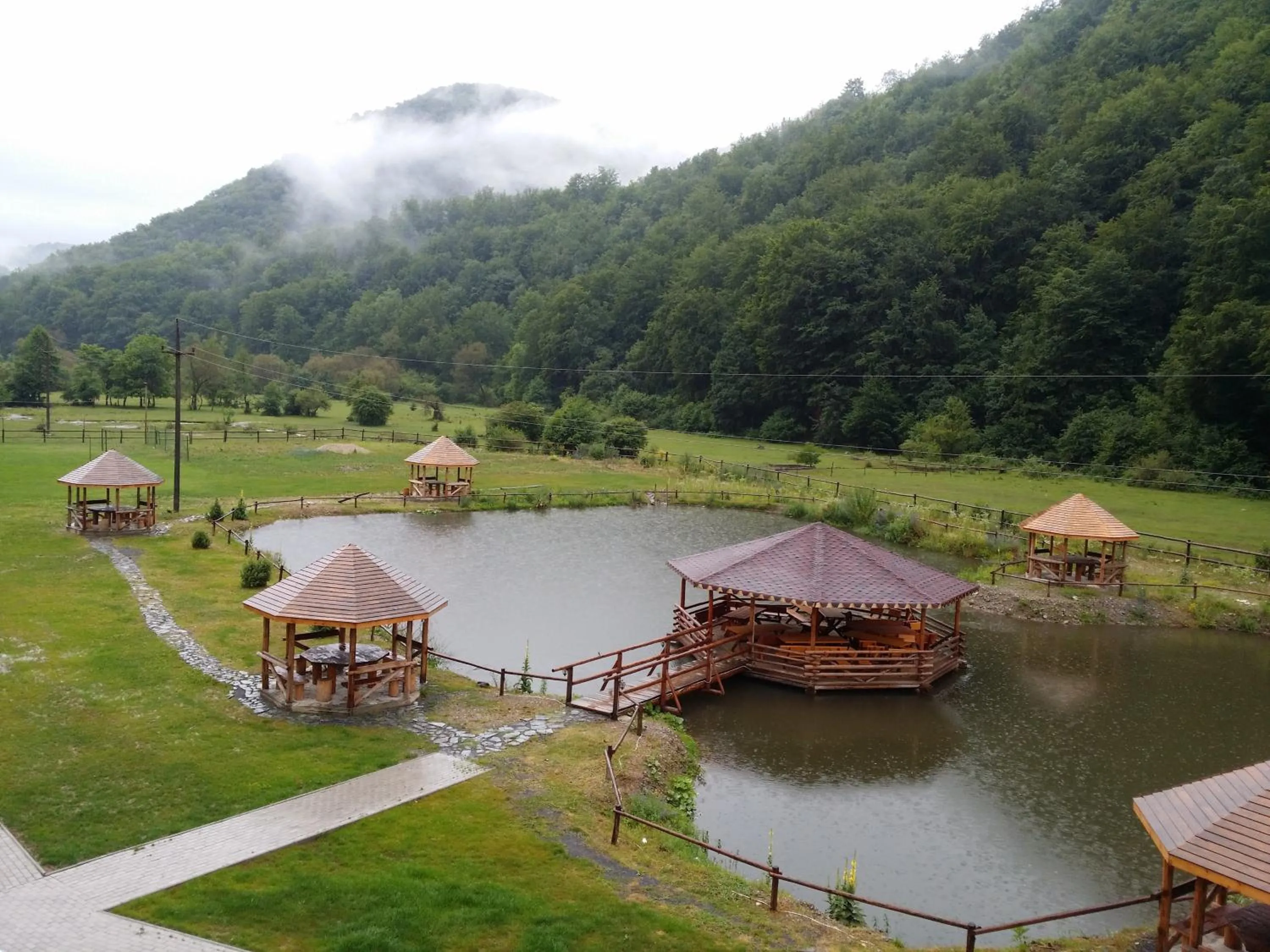 BBQ facilities in Pensiunea Casiana