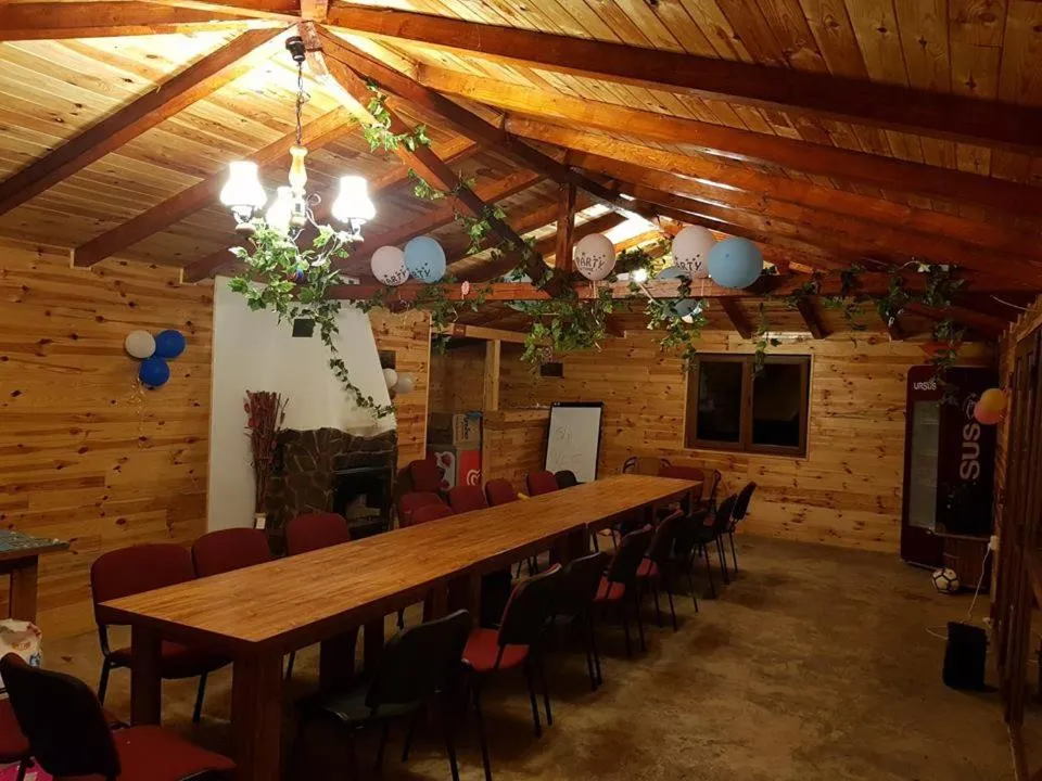 Nightclub / DJ in Pensiunea Casiana