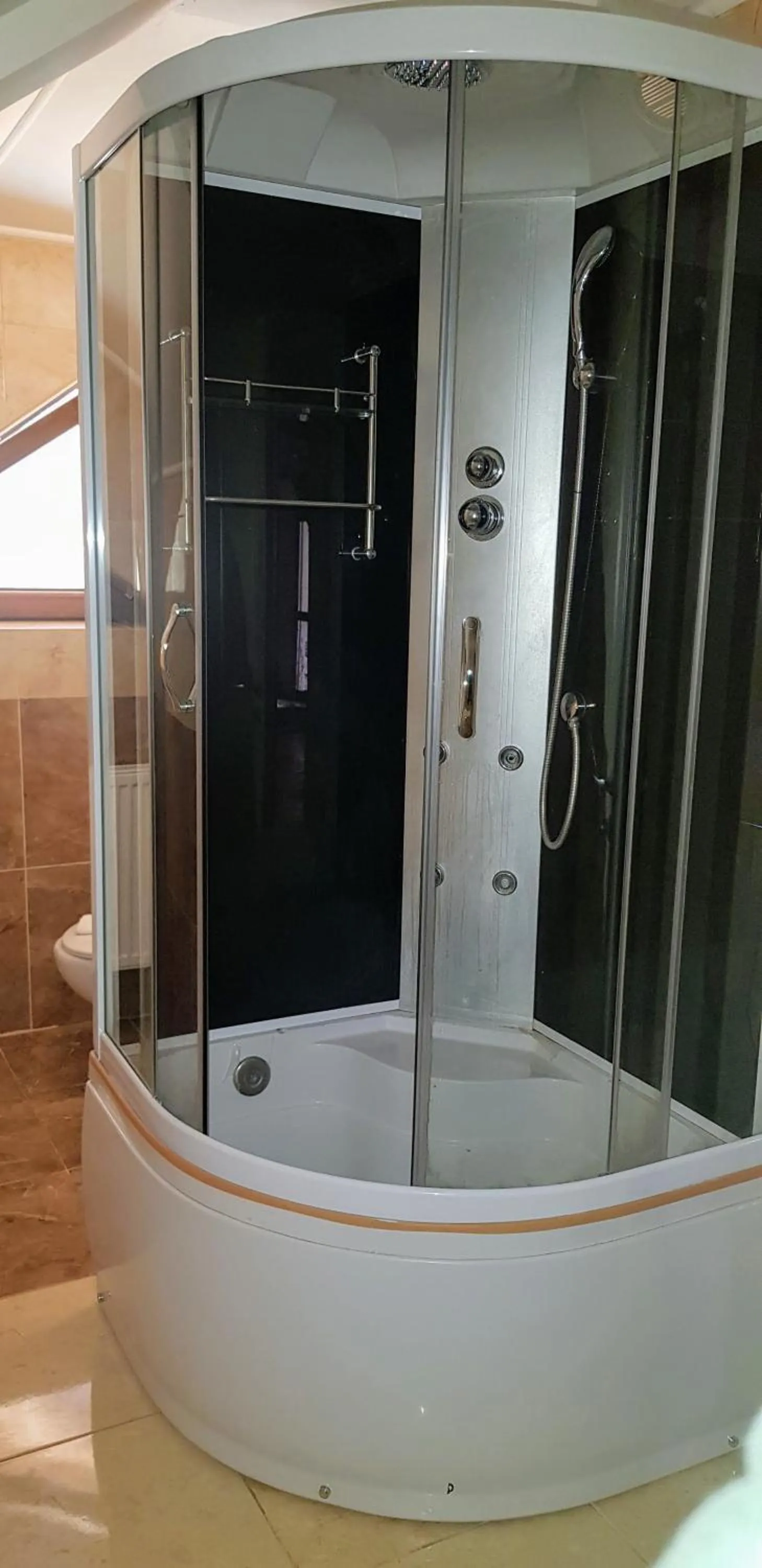 Shower in Pensiunea Casiana