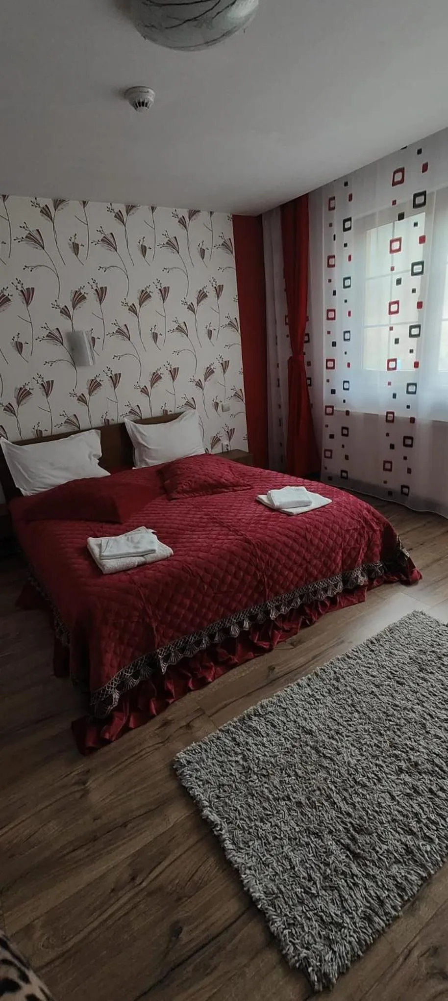 Bed in Pensiunea Casiana