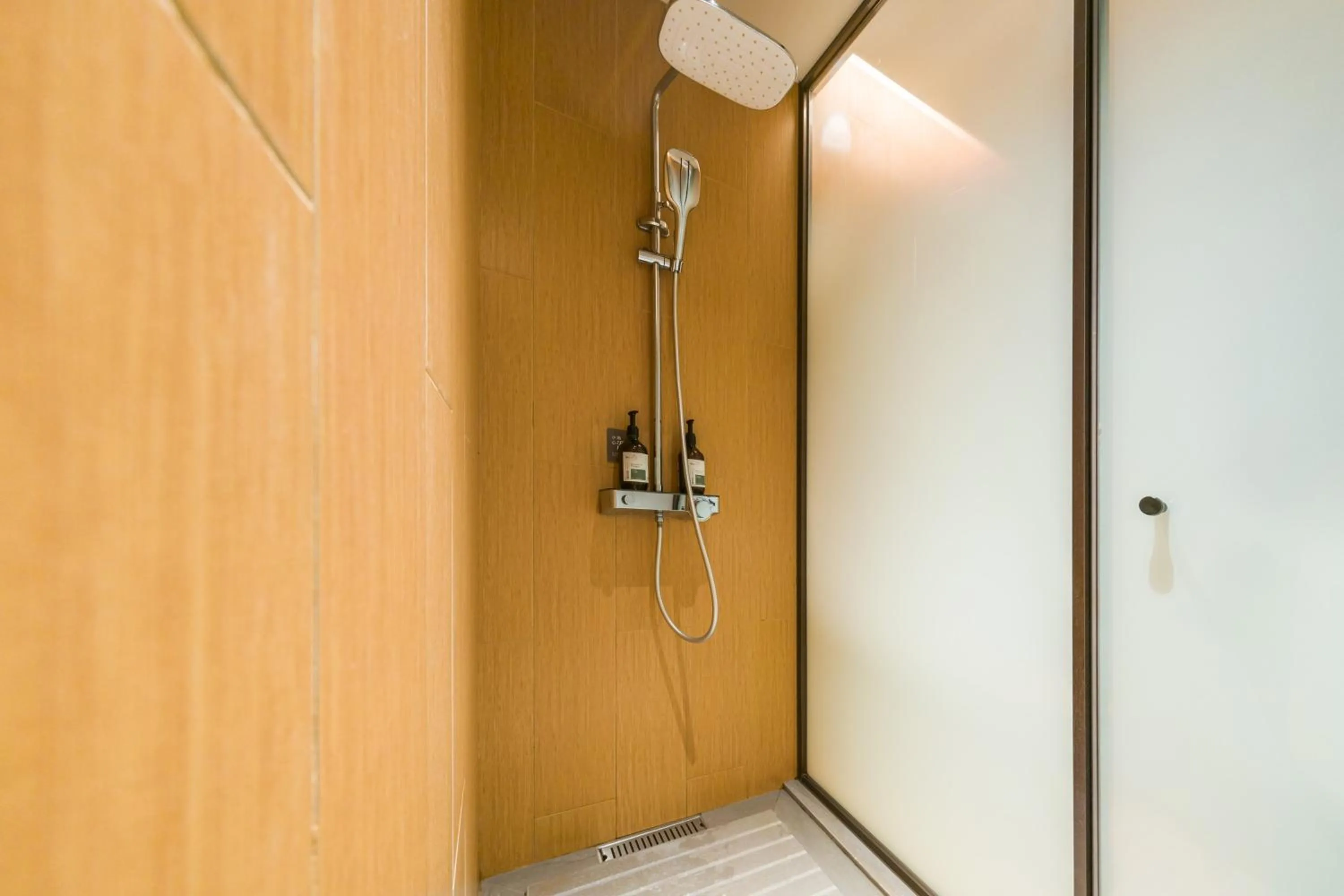 Bathroom in JI Hotel Shanghai Meilong Wanhui International Plaza