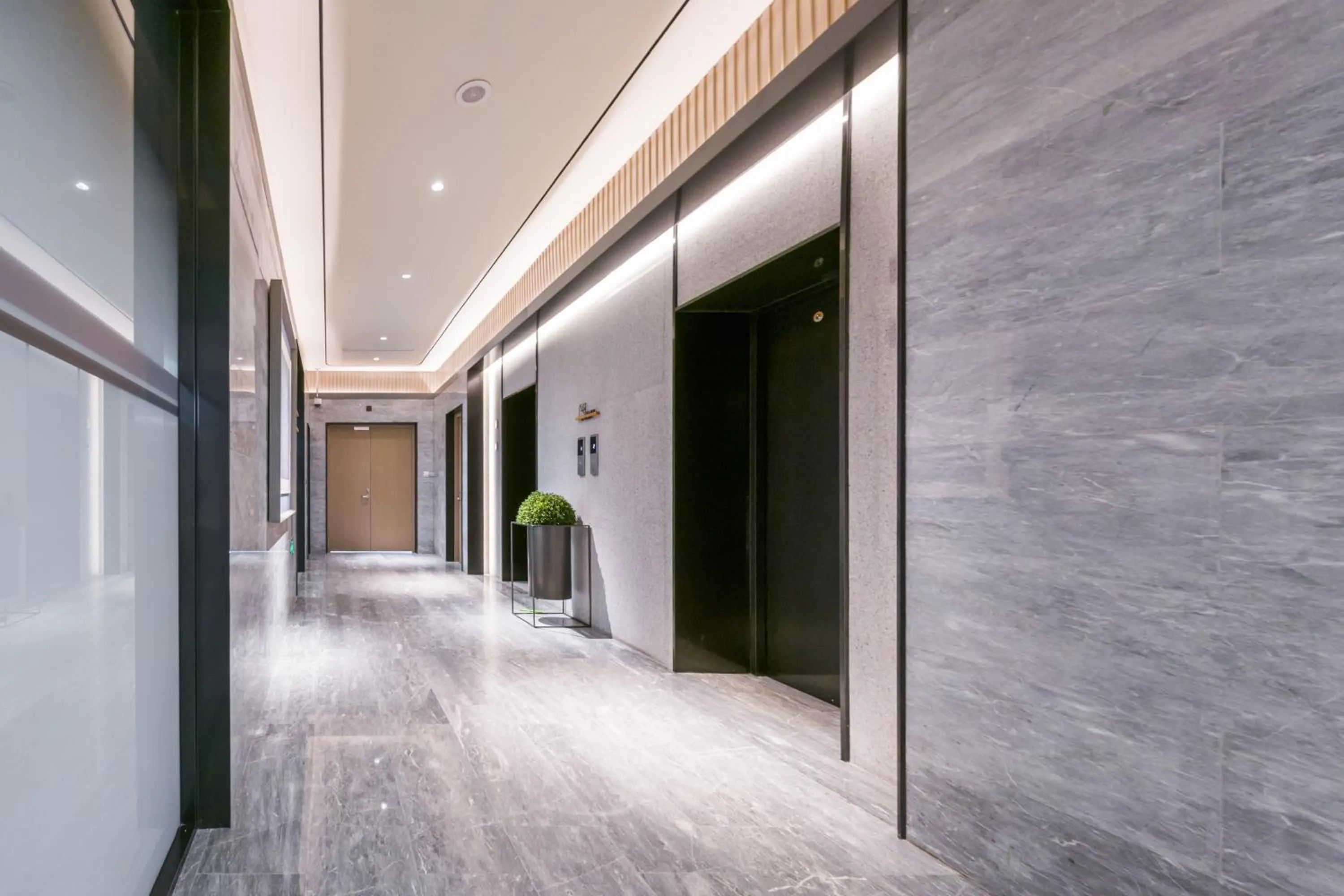 elevator in JI Hotel Shanghai Meilong Wanhui International Plaza