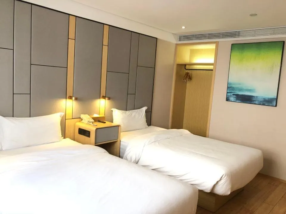 Bed in JI Hotel Shanghai Caohejing Lianhua Road